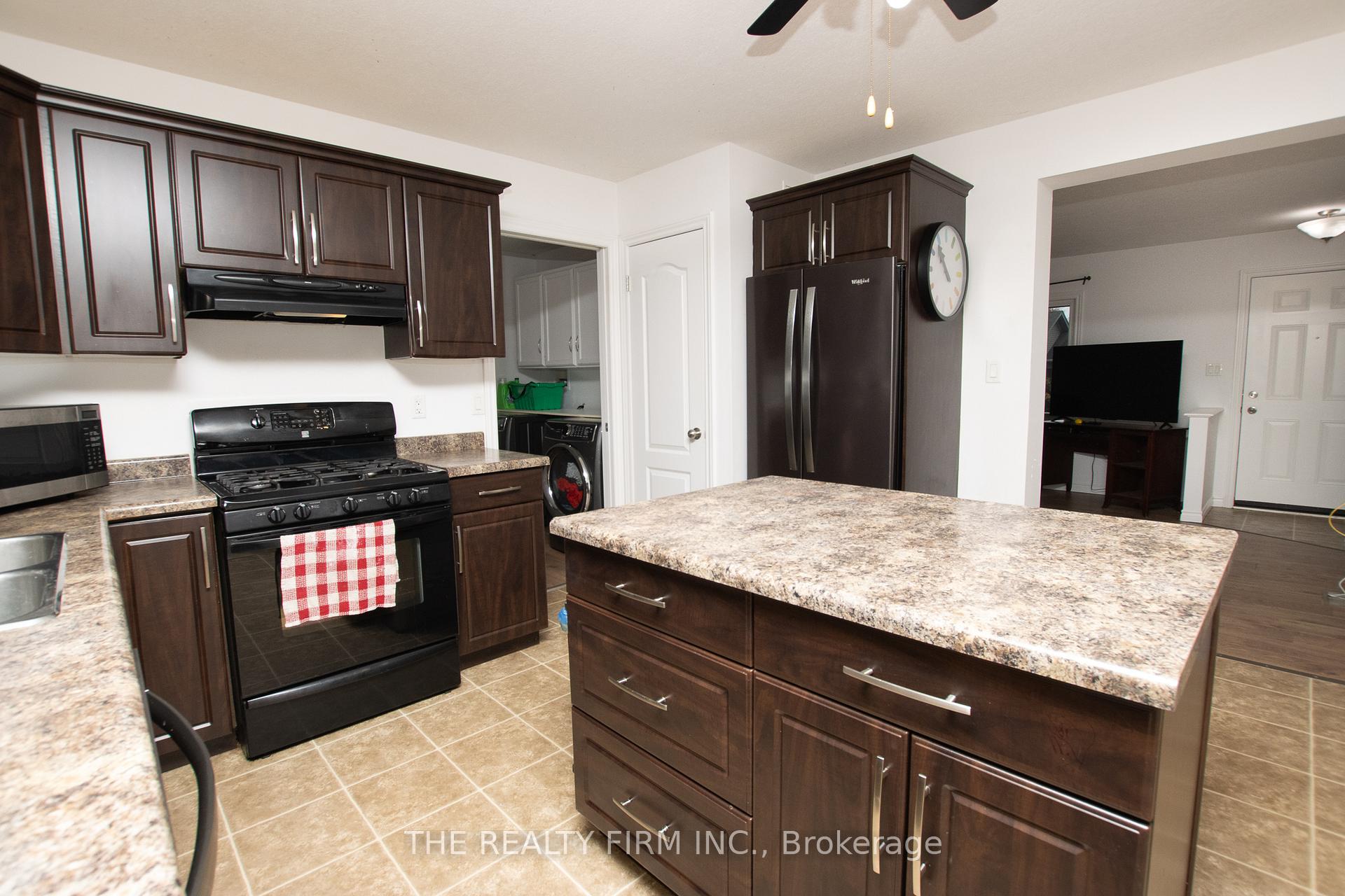 Photo 16 of 141 Cambridge Street, Goderich, Goderich (Town) — HOMEH