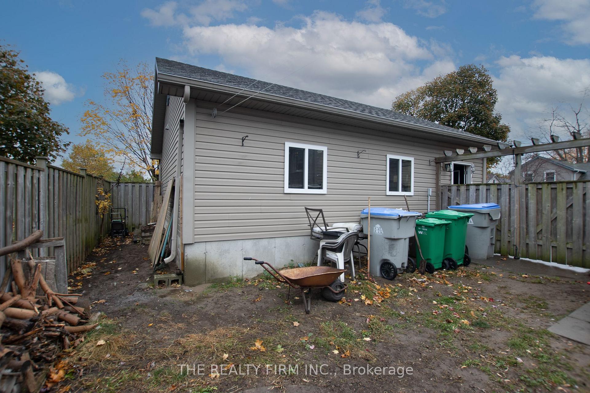 Photo 24 of 141 Cambridge Street, Goderich, Goderich (Town) — HOMEH