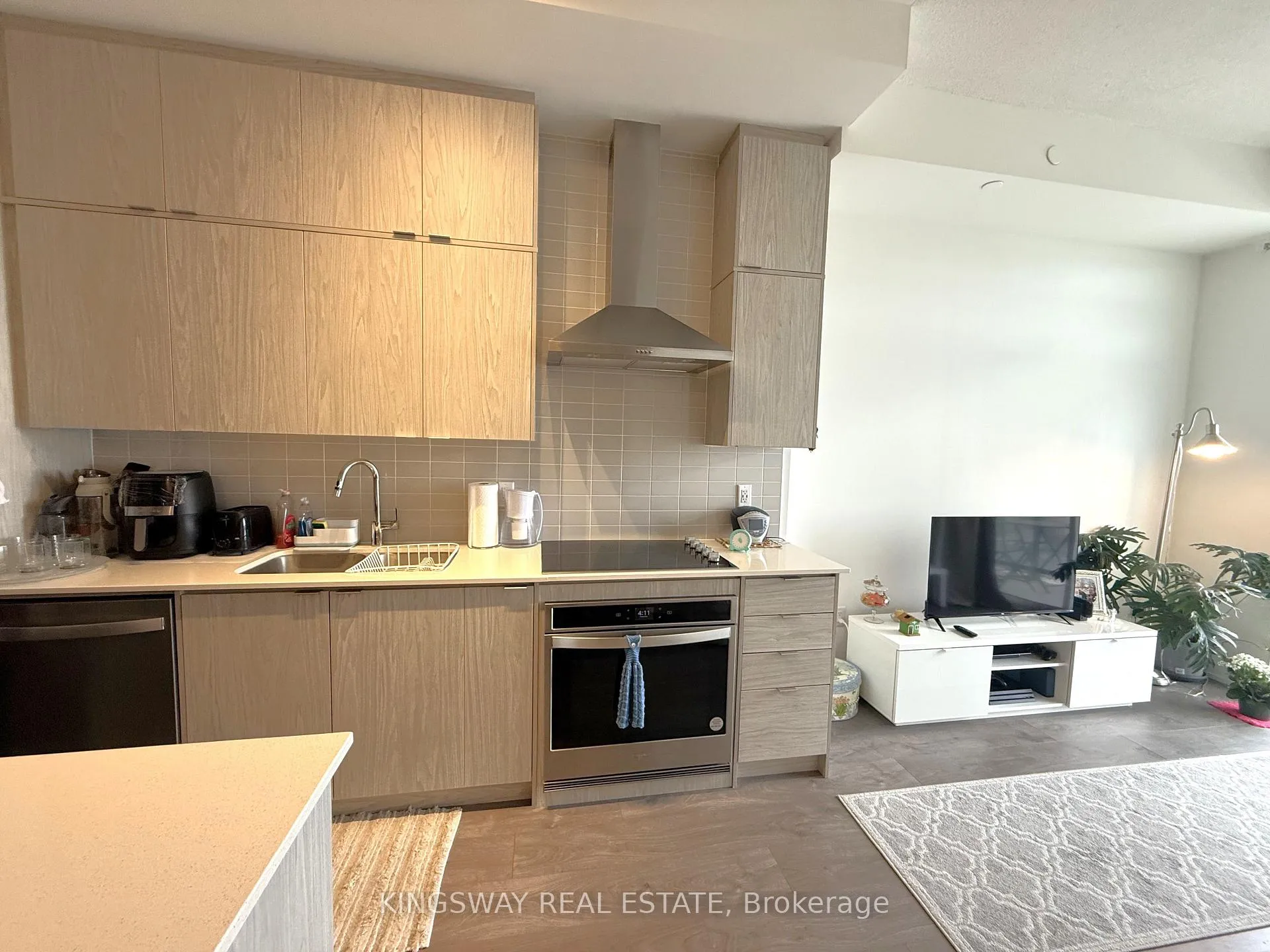Photo 10 of Unit 2405, 55 Duke Street W, Kitchener — HOMEH