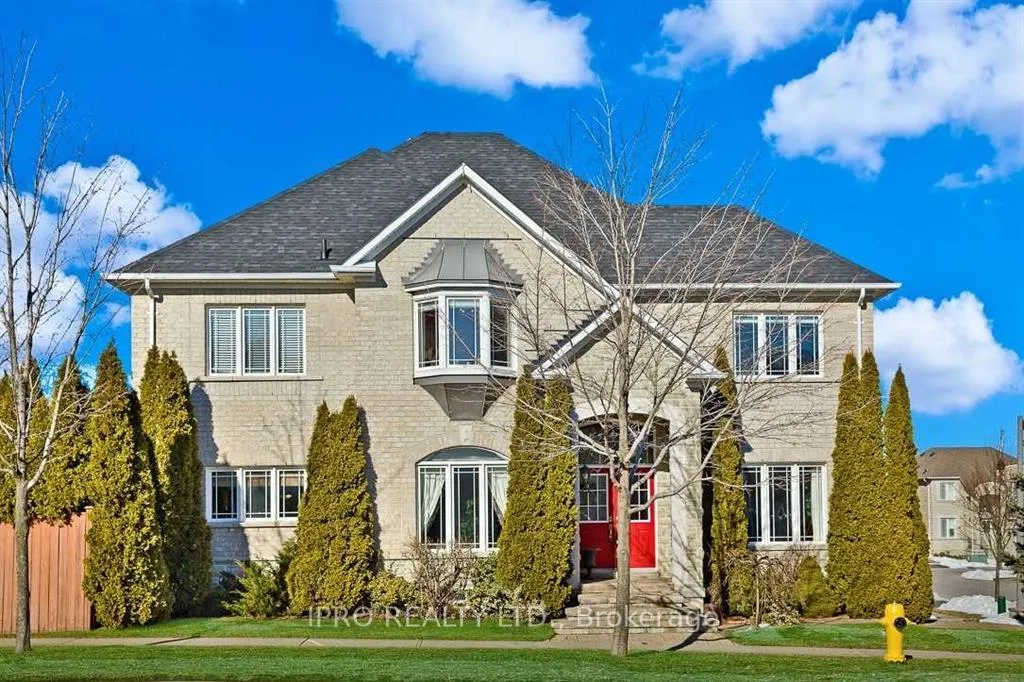Photo 1 of 4 Cantwell Crescent E, Ajax, Northeast Ajax — HOMEH