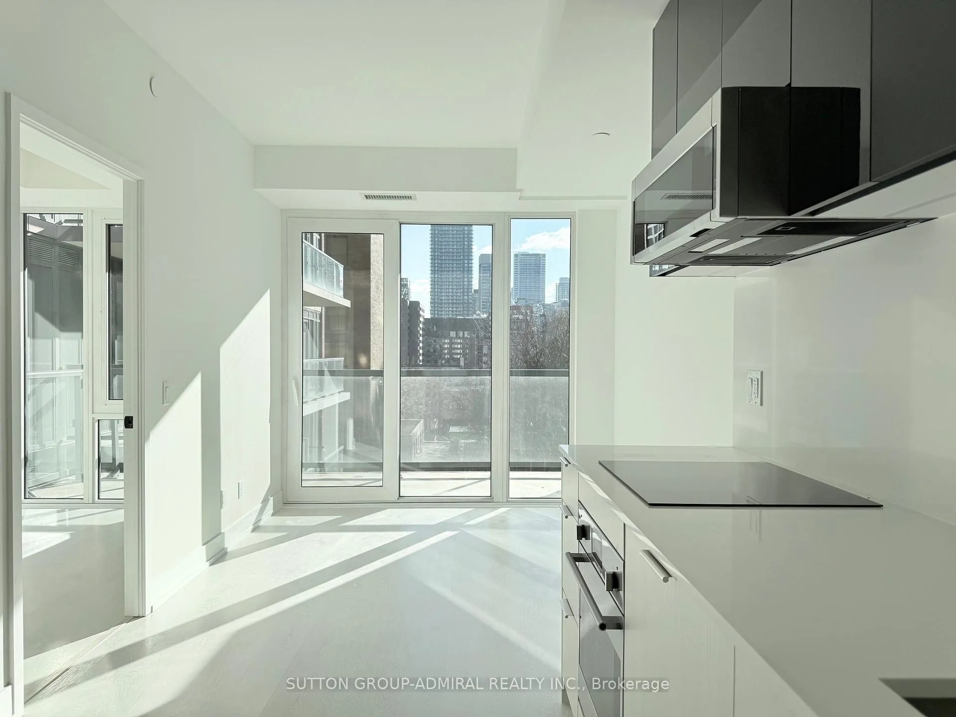 Front of Unit 601, 308 Jarvis Street