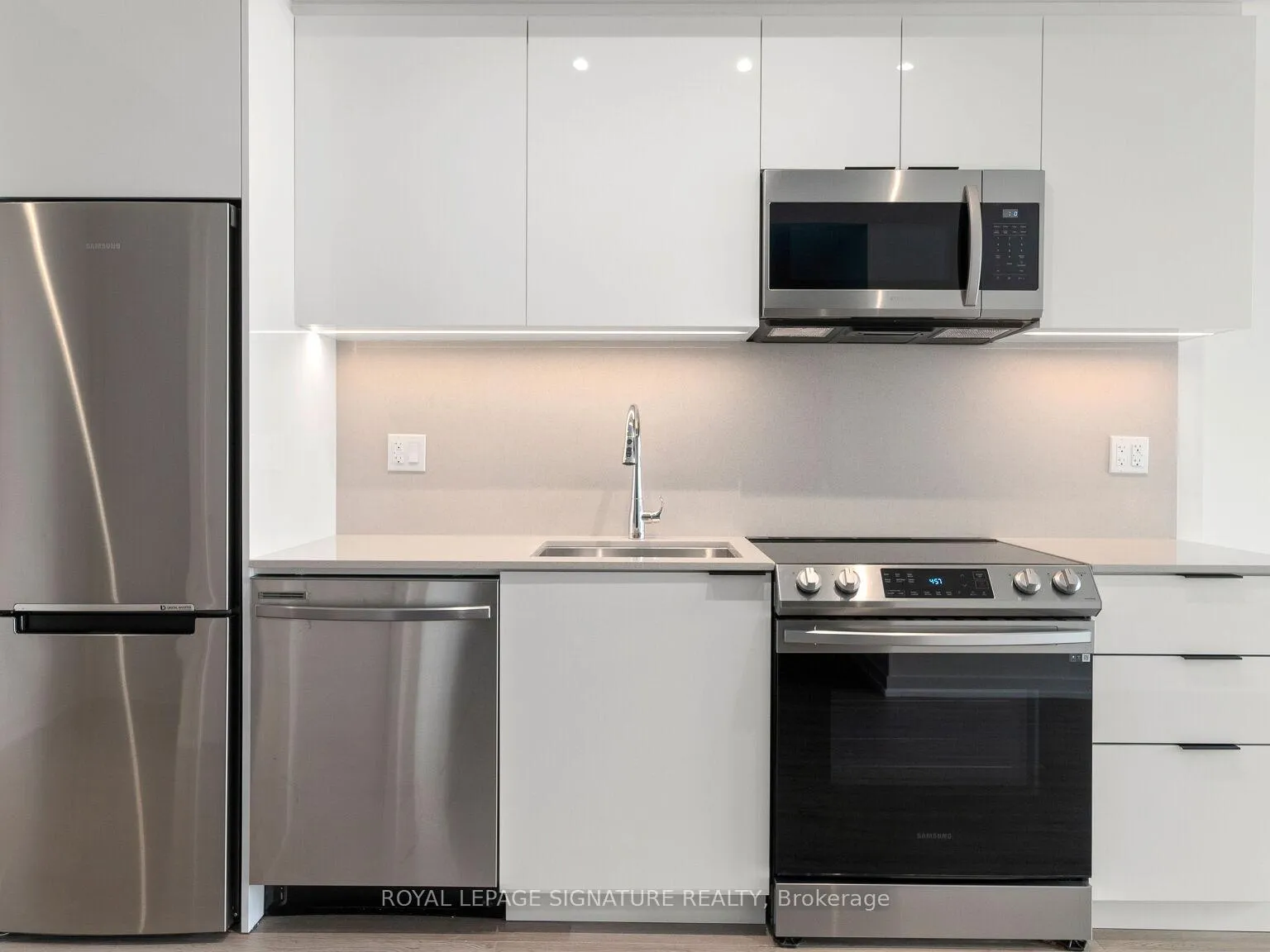 Photo 2 of Unit 1703, 48 Power Street, Toronto, Moss Park — HOMEH