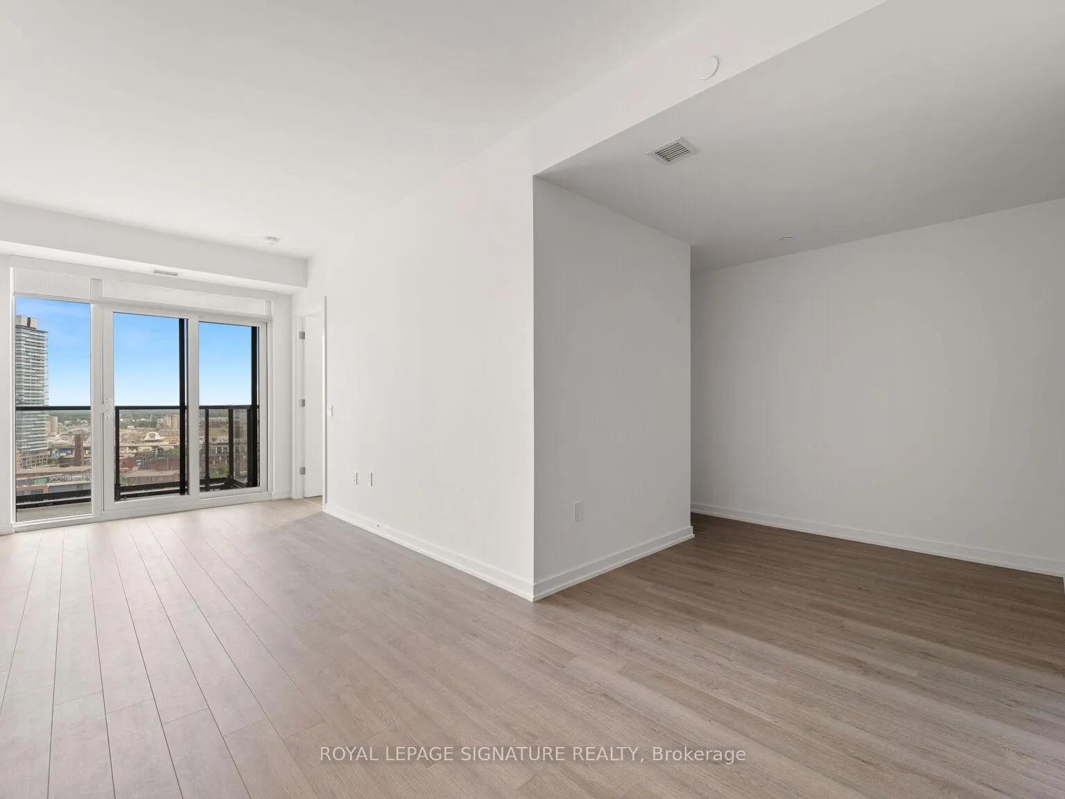 Photo 4 of Unit 1703, 48 Power Street, Toronto, Moss Park — HOMEH