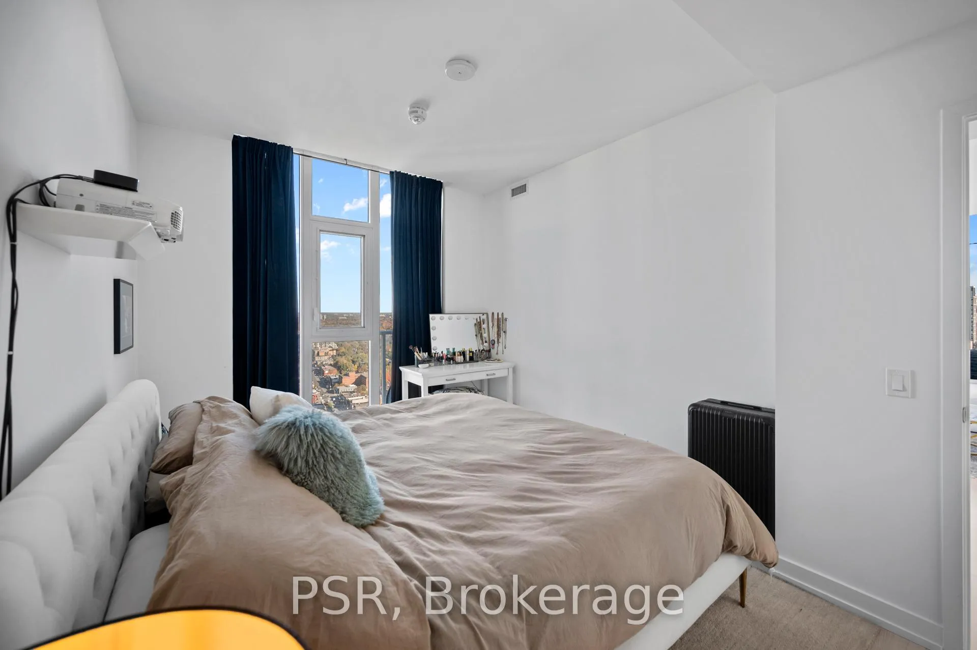 Photo 6 of Unit 3101, 33 Helendale Avenue, Toronto, Yonge-Eglinton — HOMEH