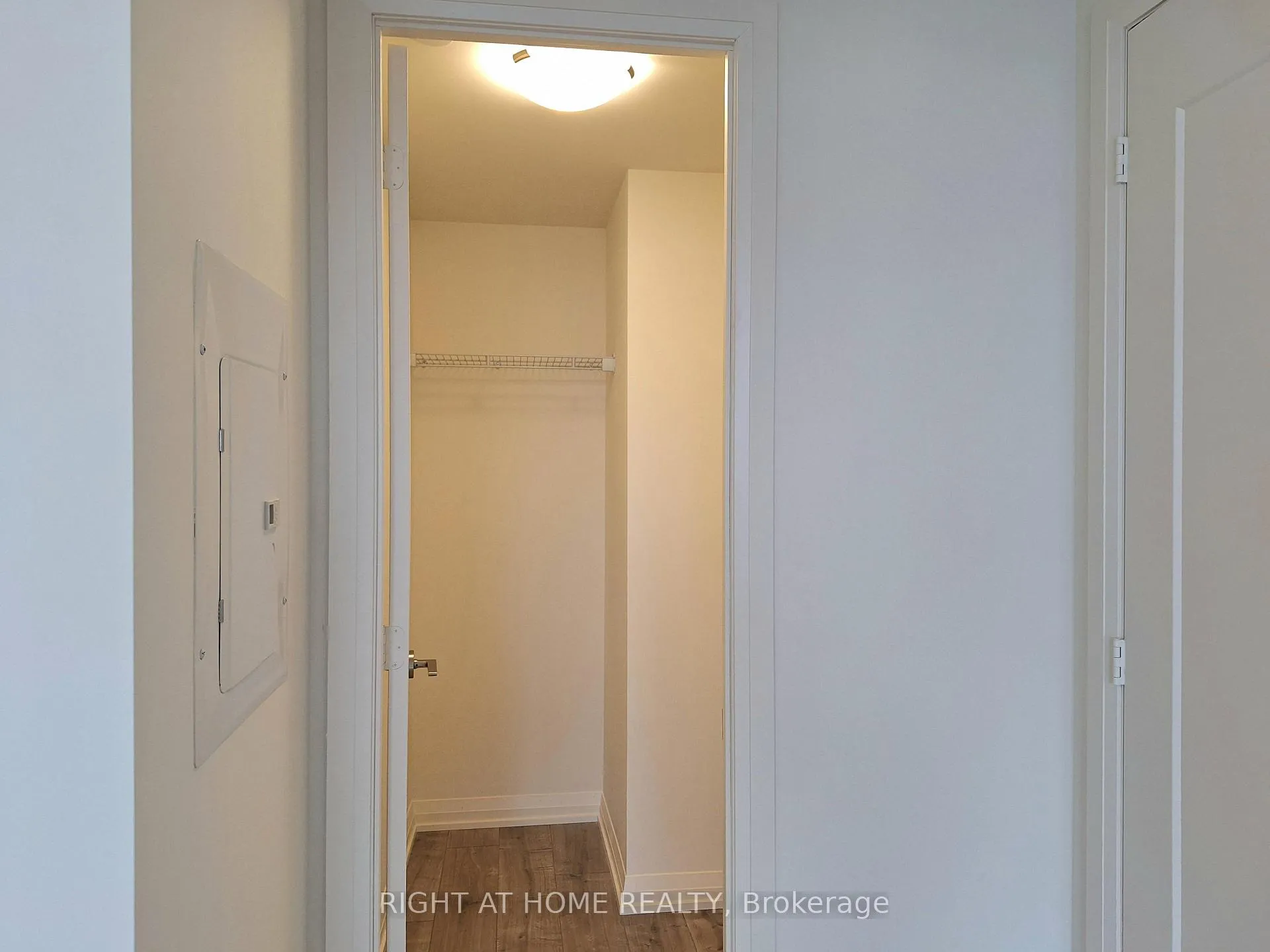 Photo 10 of Unit 226, 8960 Jane Street, Vaughan, Vellore Village — HOMEH