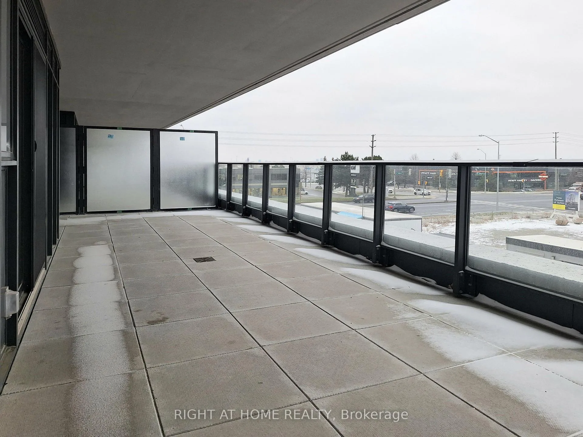 Photo 14 of Unit 226, 8960 Jane Street, Vaughan, Vellore Village — HOMEH