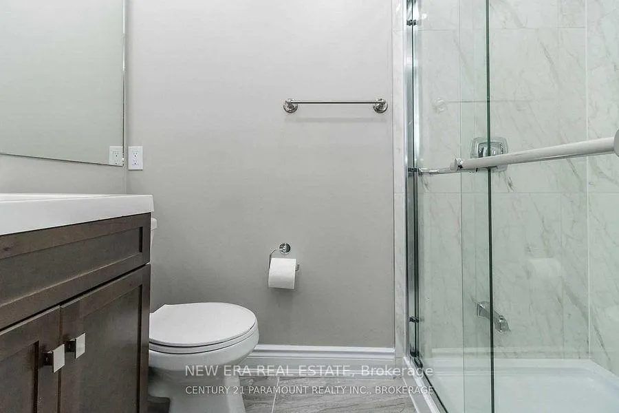 Photo 9 of 173 Earnscliffe Circle, Brampton, Southgate — HOMEH