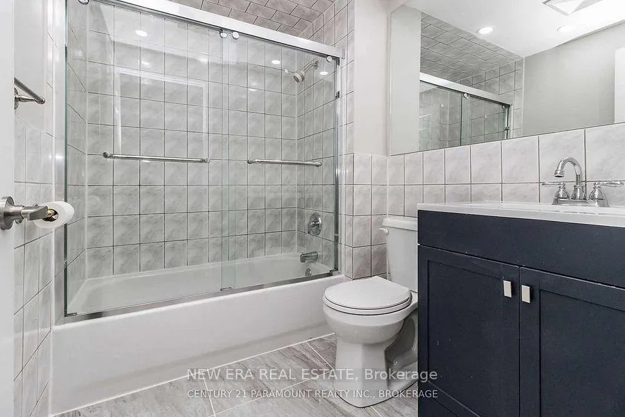 Photo 10 of 173 Earnscliffe Circle, Brampton, Southgate — HOMEH