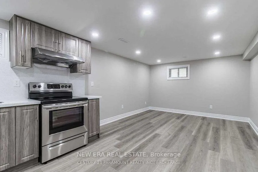 Photo 14 of 173 Earnscliffe Circle, Brampton, Southgate — HOMEH