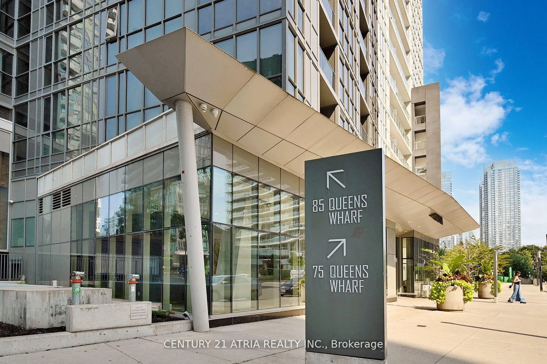 Front of Unit 810, 85 Queens Wharf Road