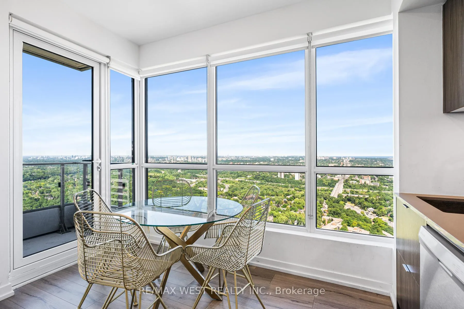 Photo 1 of Unit 5307, 395 Bloor Street E, Toronto, North St. James Town — HOMEH