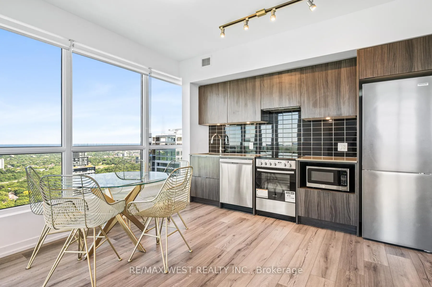 Photo 5 of Unit 5307, 395 Bloor Street E, Toronto, North St. James Town — HOMEH