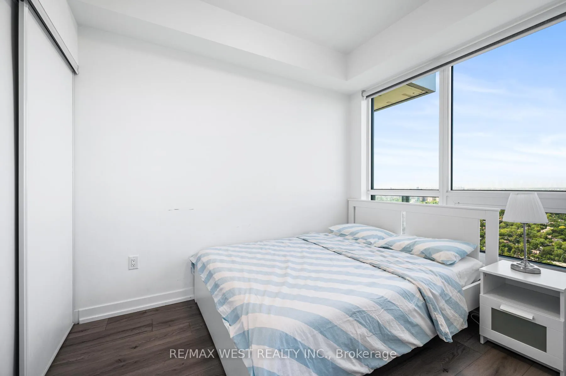 Photo 8 of Unit 5307, 395 Bloor Street E, Toronto, North St. James Town — HOMEH