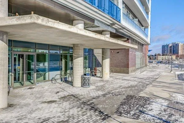 Photo 4 of Unit 3003, 30 Upper Mall Way, Vaughan, Brownridge — HOMEH