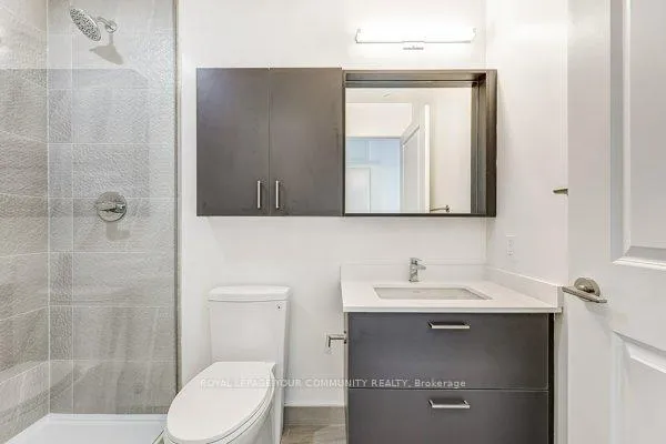 Photo 23 of Unit 3003, 30 Upper Mall Way, Vaughan, Brownridge — HOMEH