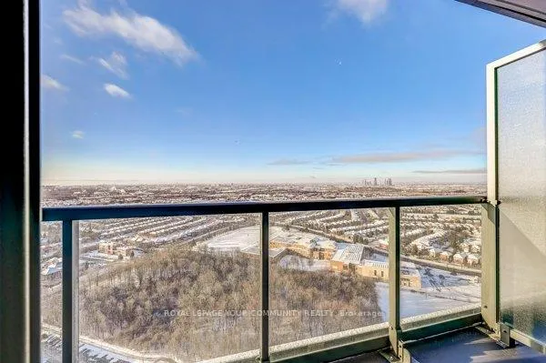 Photo 32 of Unit 3003, 30 Upper Mall Way, Vaughan, Brownridge — HOMEH