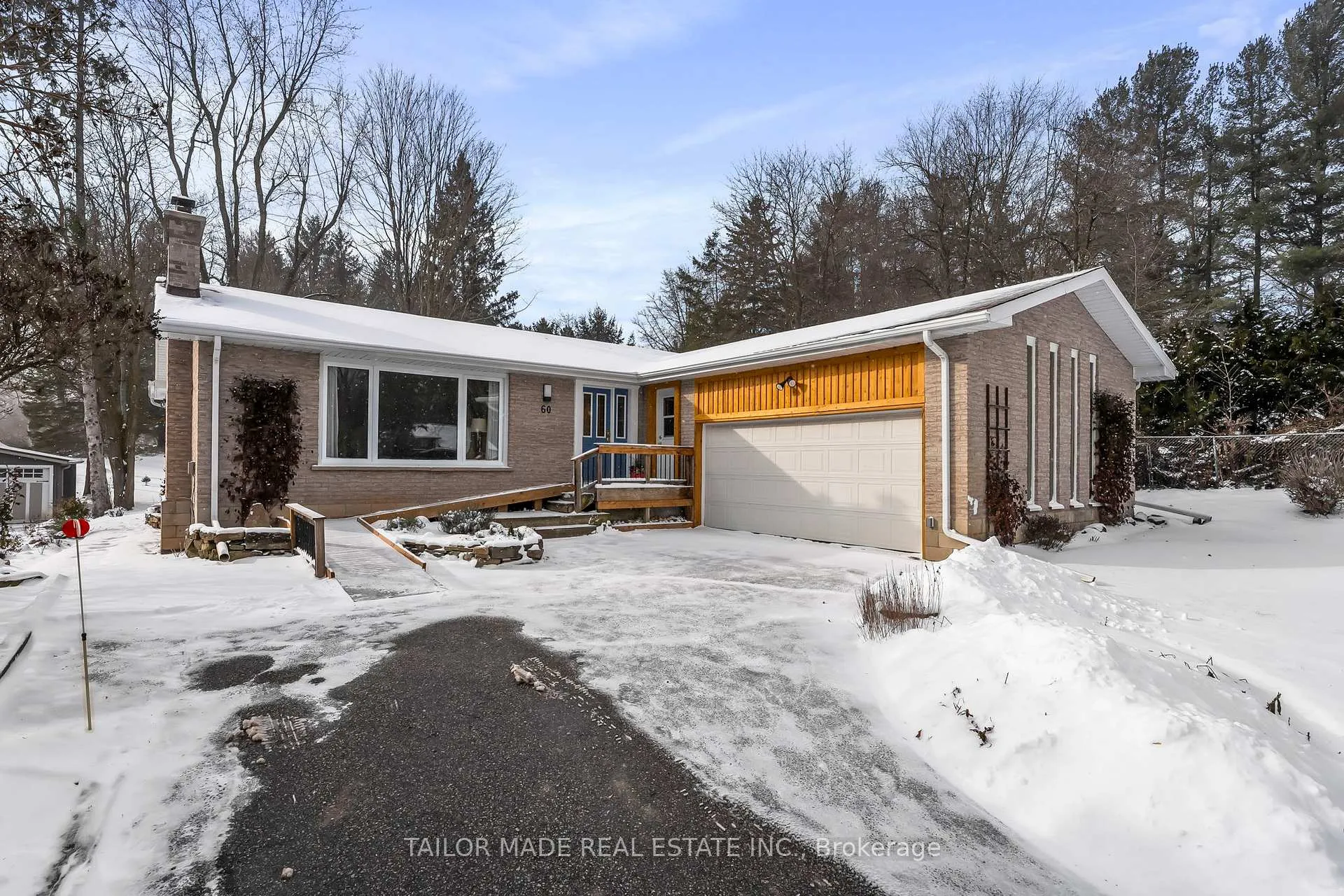 Photo 2 of 60 Credit Road, Caledon, Cheltenham — HOMEH