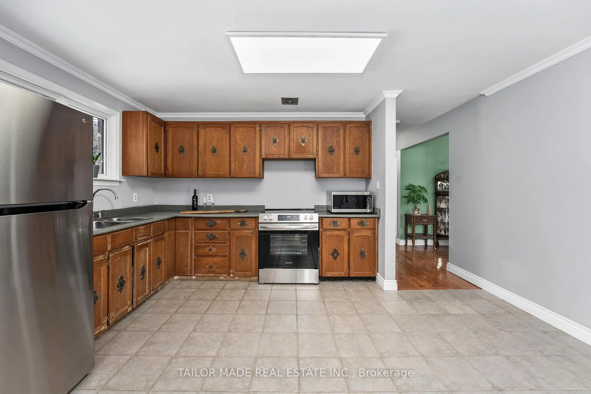 Photo 10 of 60 Credit Road, Caledon, Cheltenham — HOMEH