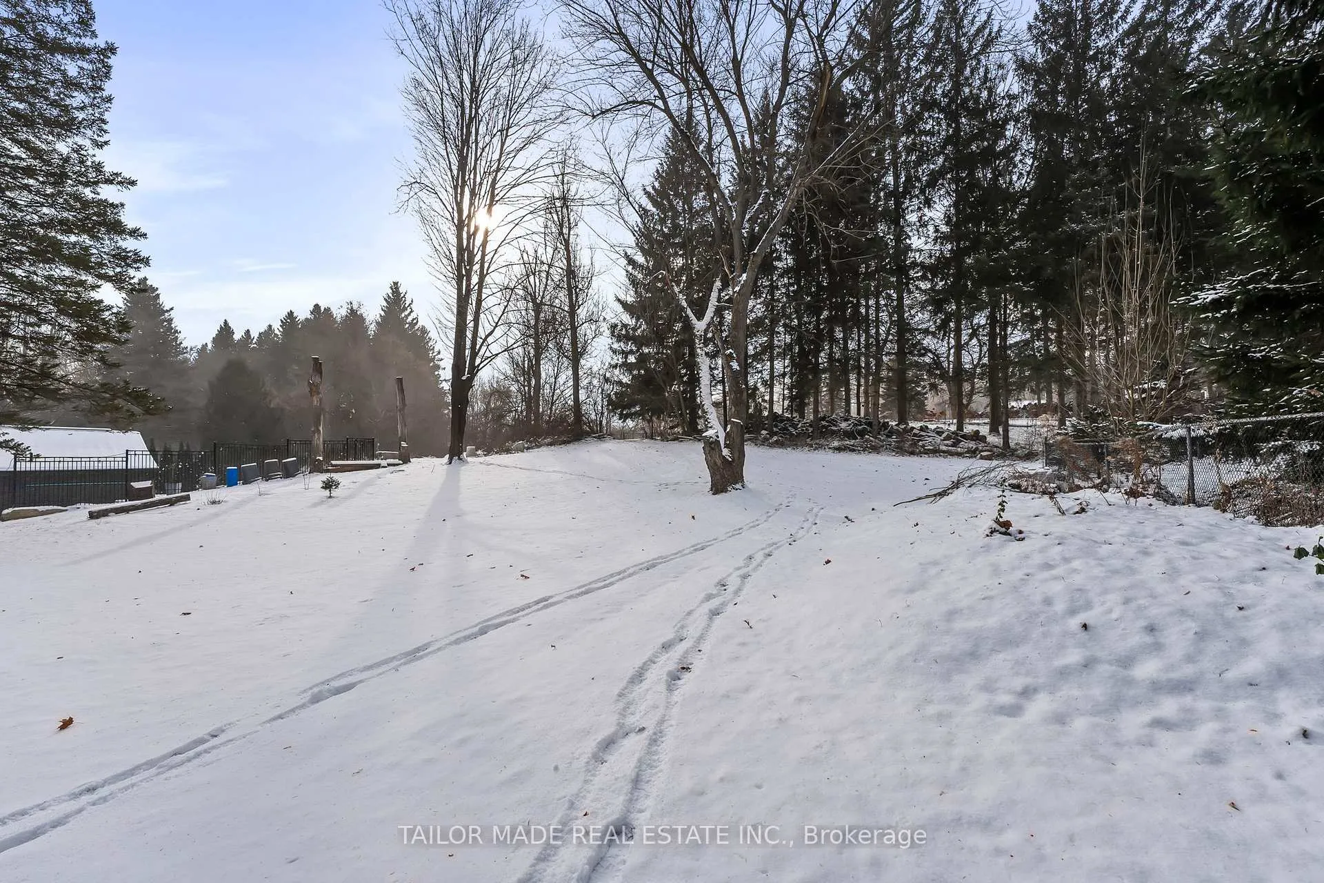 Photo 38 of 60 Credit Road, Caledon, Cheltenham — HOMEH