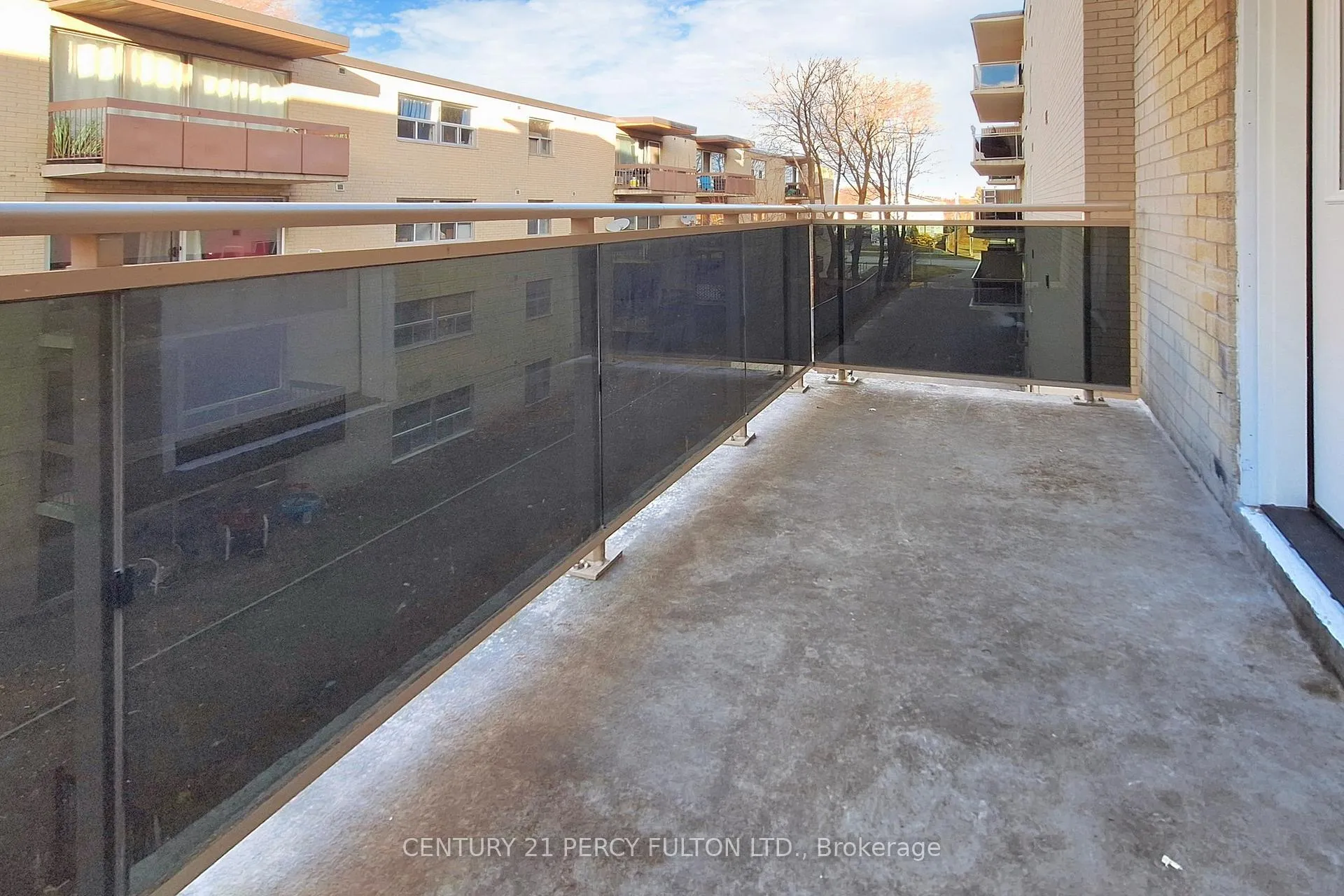 Photo 3 of Unit 307, 936 Glen Street, Oshawa, Lakeview — HOMEH
