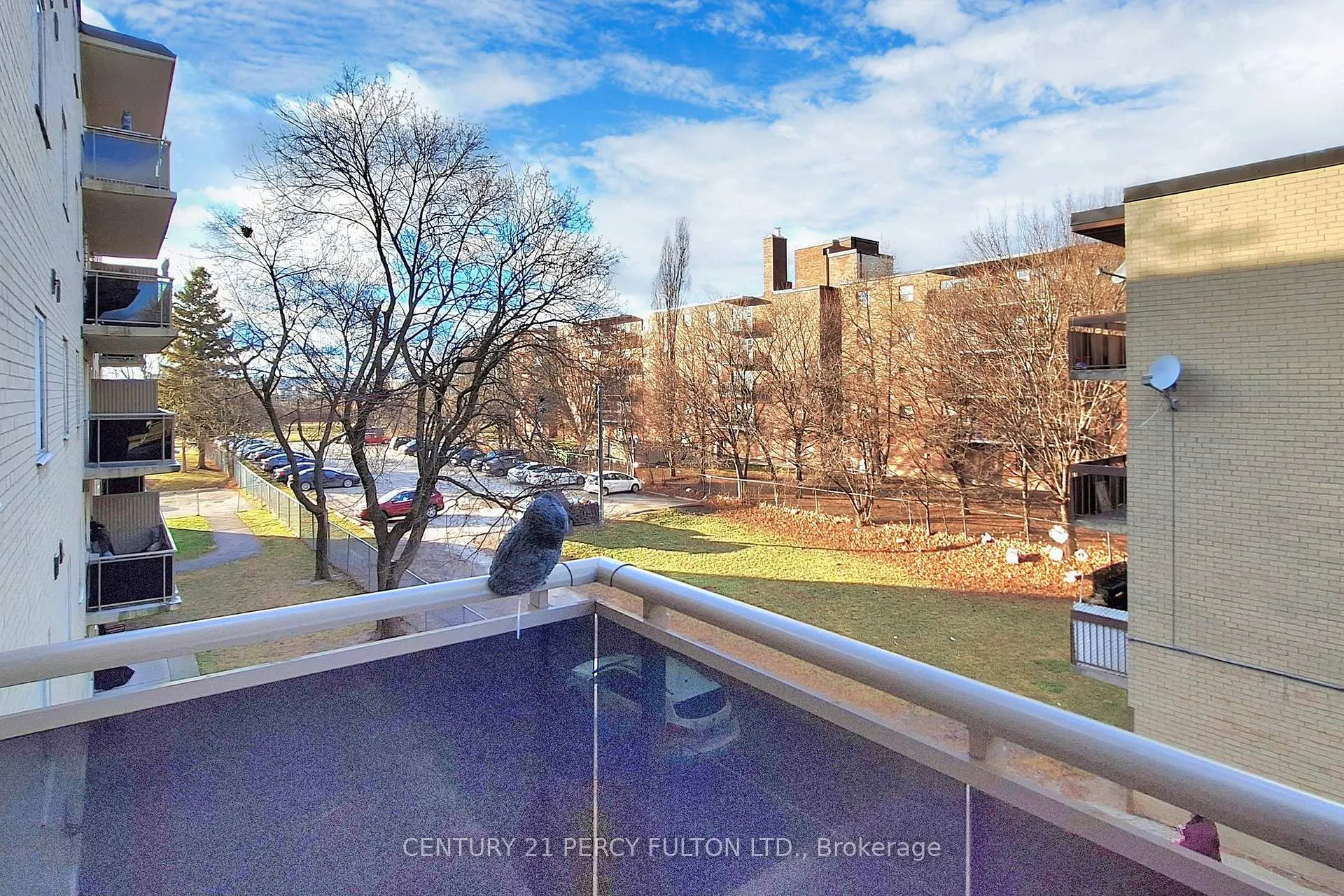 Photo 5 of Unit 307, 936 Glen Street, Oshawa, Lakeview — HOMEH