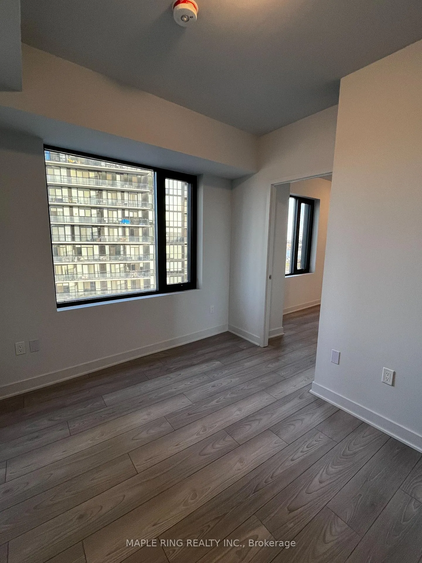 Photo 2 of Unit 606, 2920 Hwy 7, Vaughan, Vaughan Corporate Centre — HOMEH