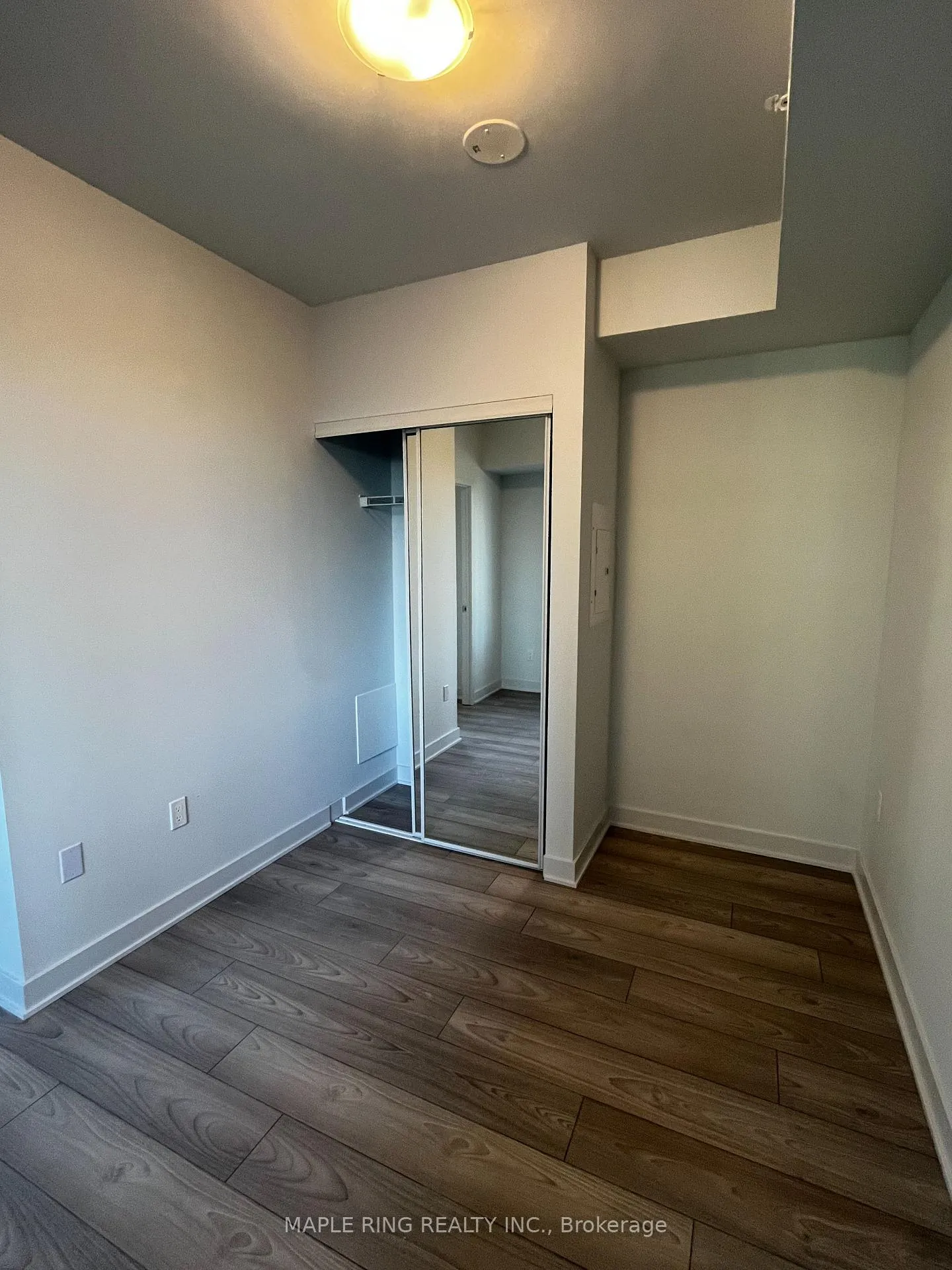 Photo 6 of Unit 606, 2920 Hwy 7, Vaughan, Vaughan Corporate Centre — HOMEH