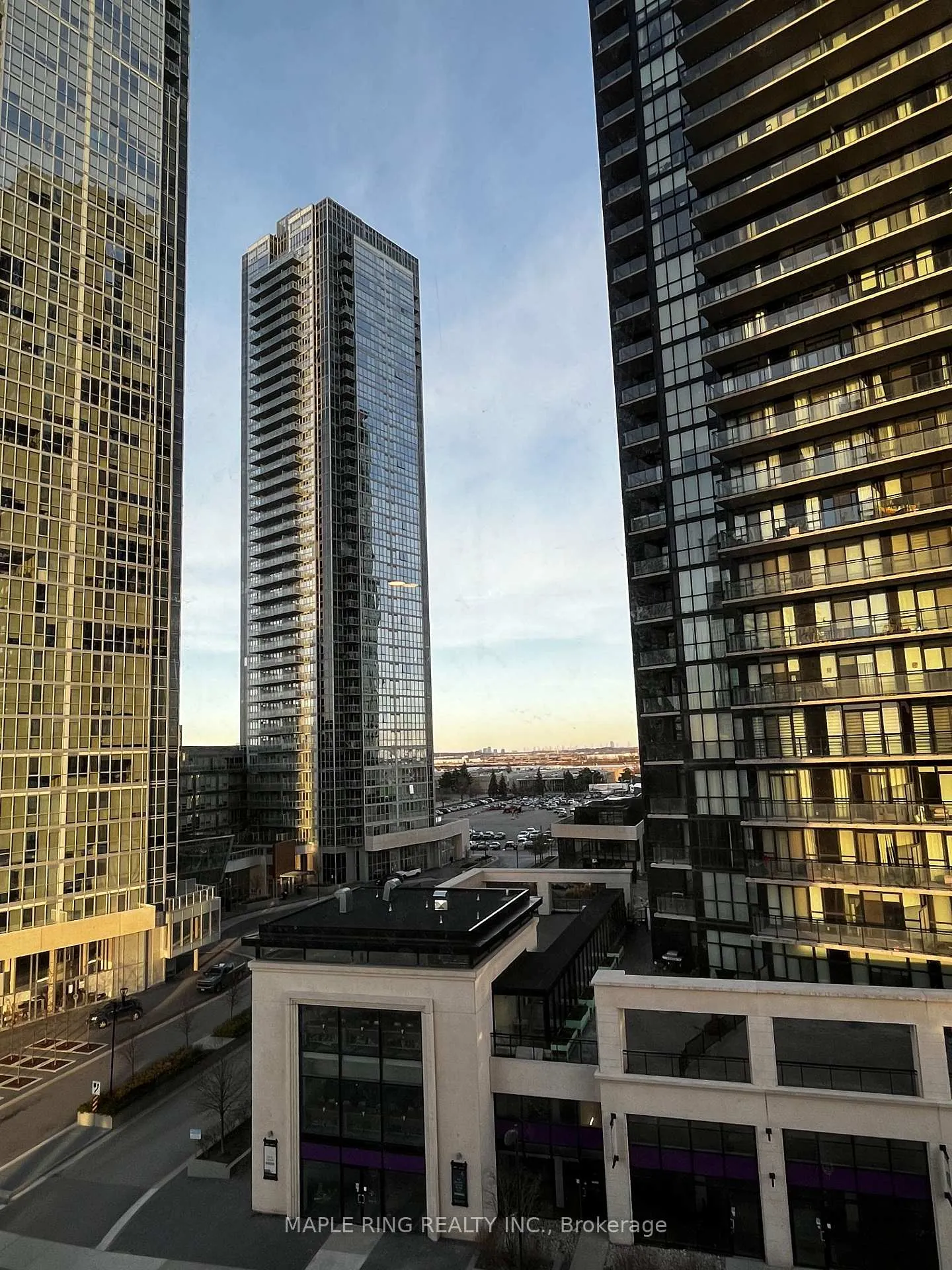 Photo 11 of Unit 606, 2920 Hwy 7, Vaughan, Vaughan Corporate Centre — HOMEH