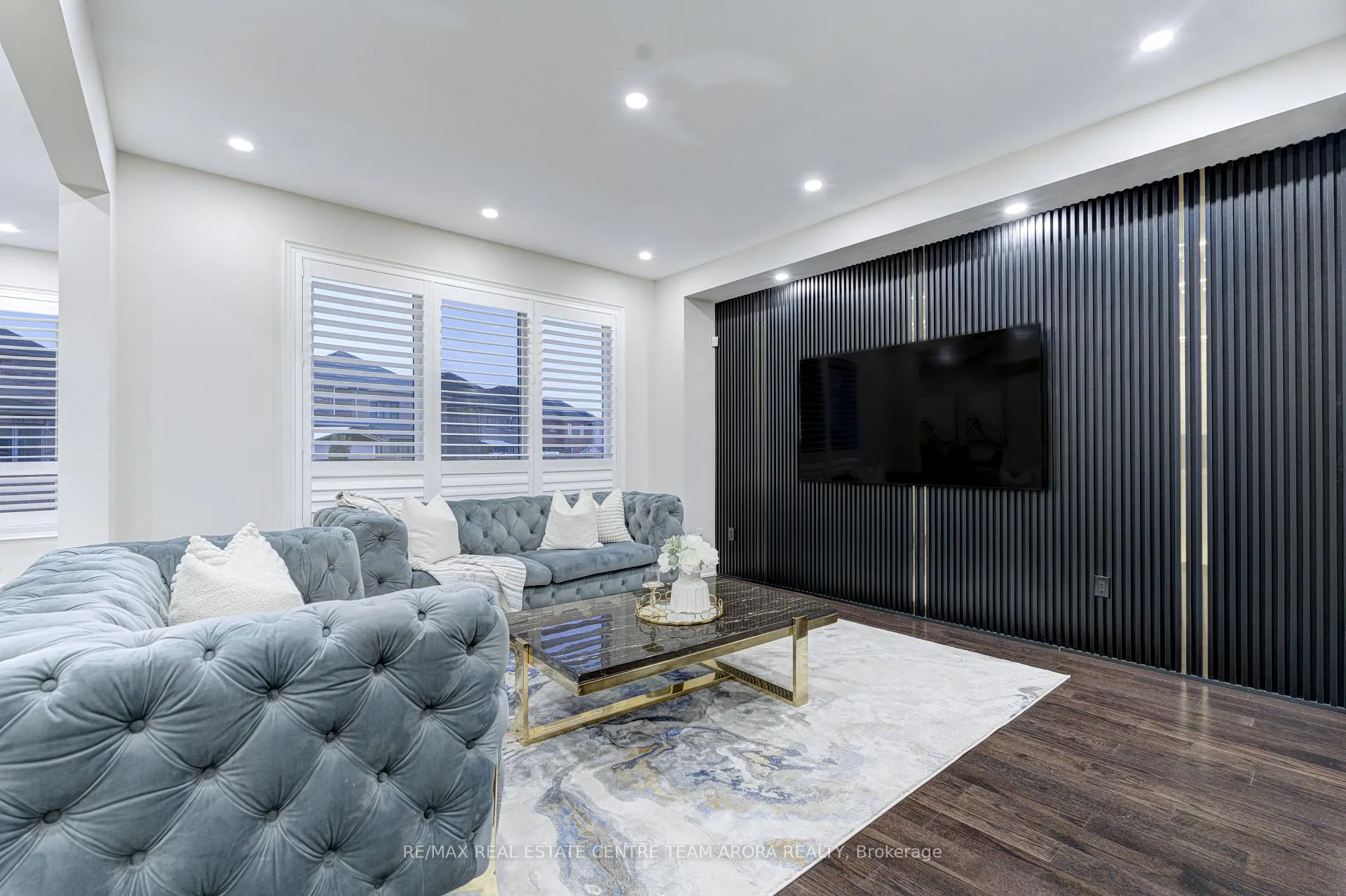 Photo 9 of 47 Dunley Crescent, Brampton, Credit Valley — HOMEH