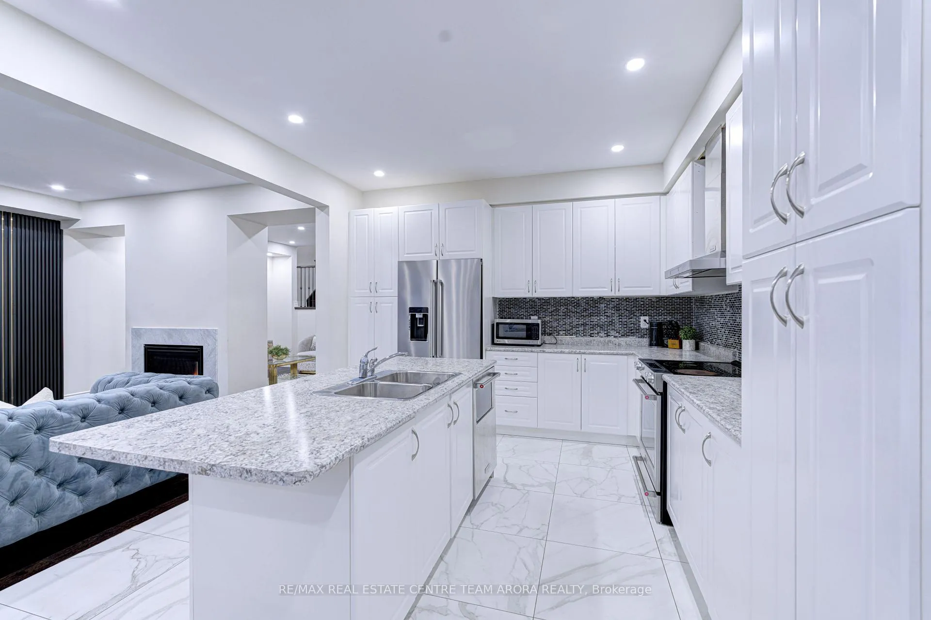 Photo 16 of 47 Dunley Crescent, Brampton, Credit Valley — HOMEH