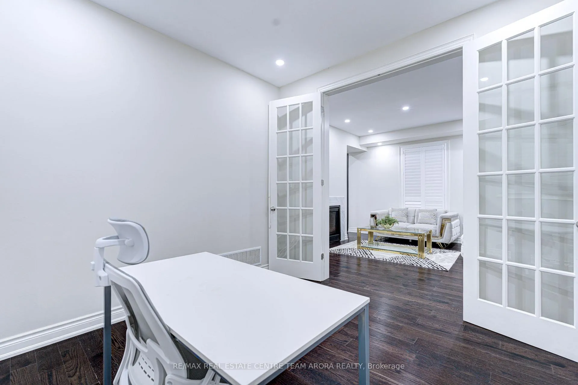 Photo 18 of 47 Dunley Crescent, Brampton, Credit Valley — HOMEH