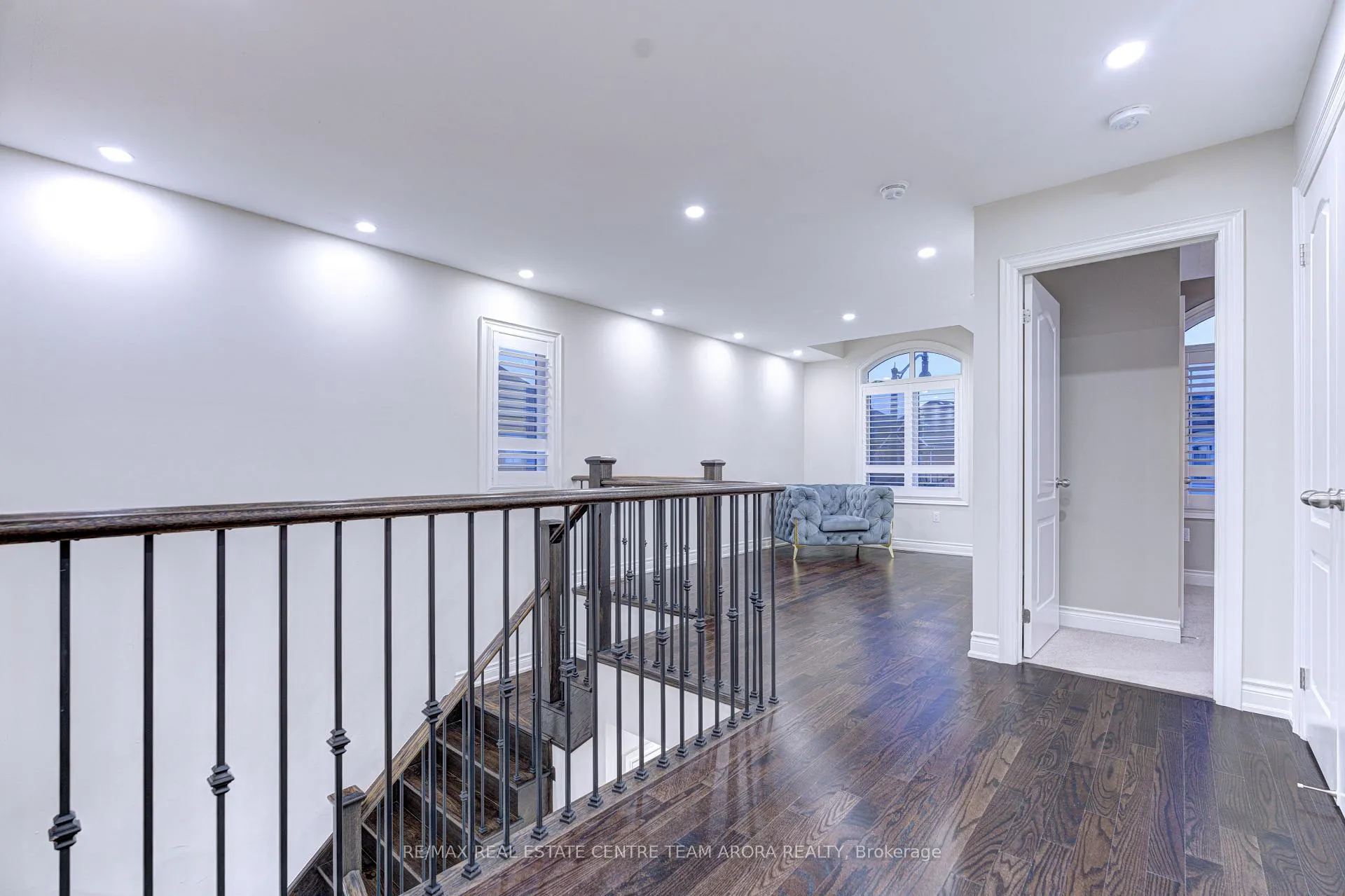 Photo 21 of 47 Dunley Crescent, Brampton, Credit Valley — HOMEH