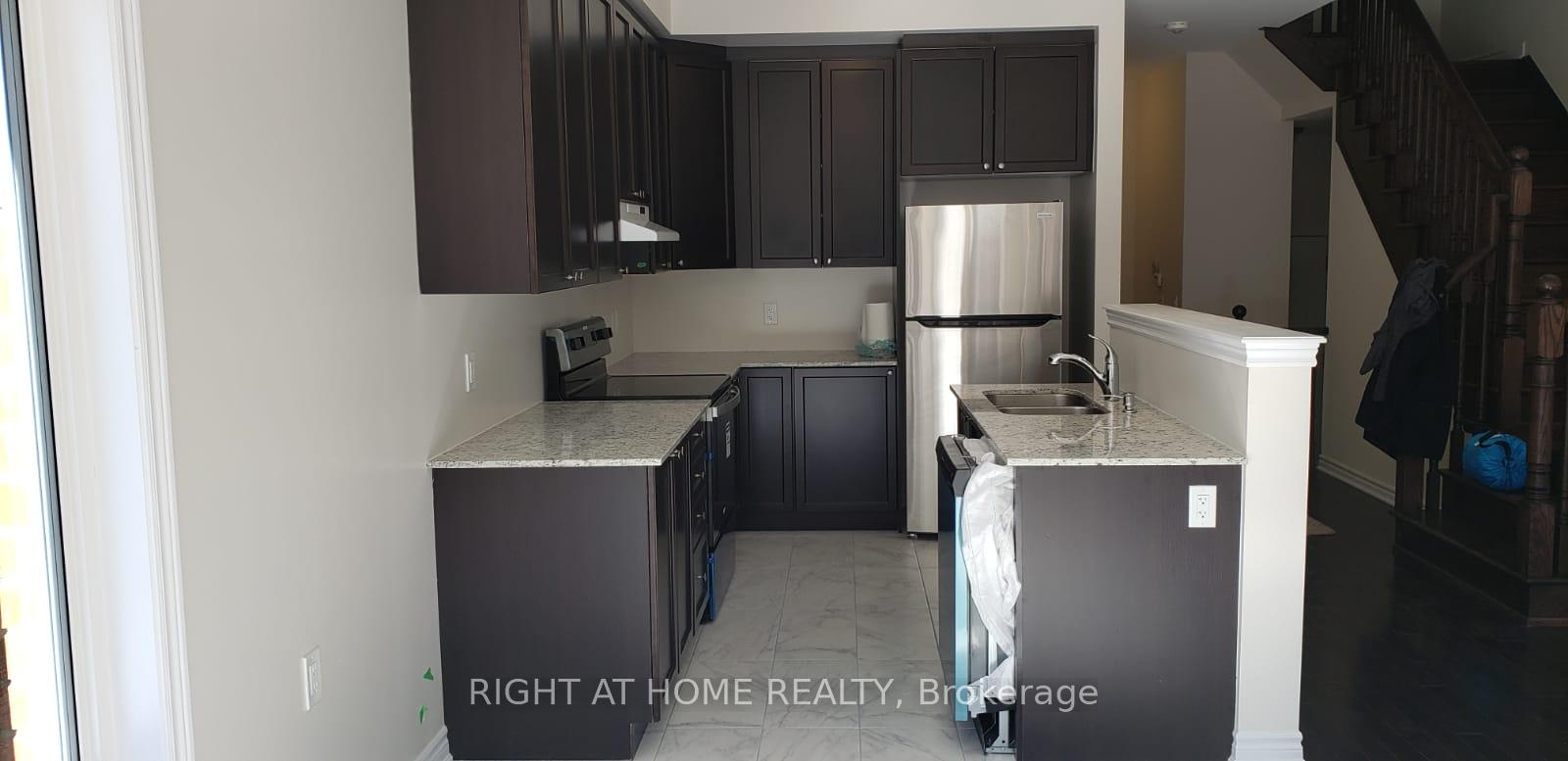 Photo 4 of 98 Royal Fern Crescent, Caledon, Rural Caledon — HOMEH