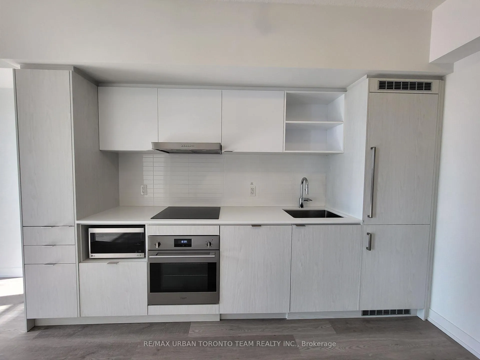 Photo 5 of Unit 3815, 55 Cooper Street, Toronto, Waterfront Communities — HOMEH