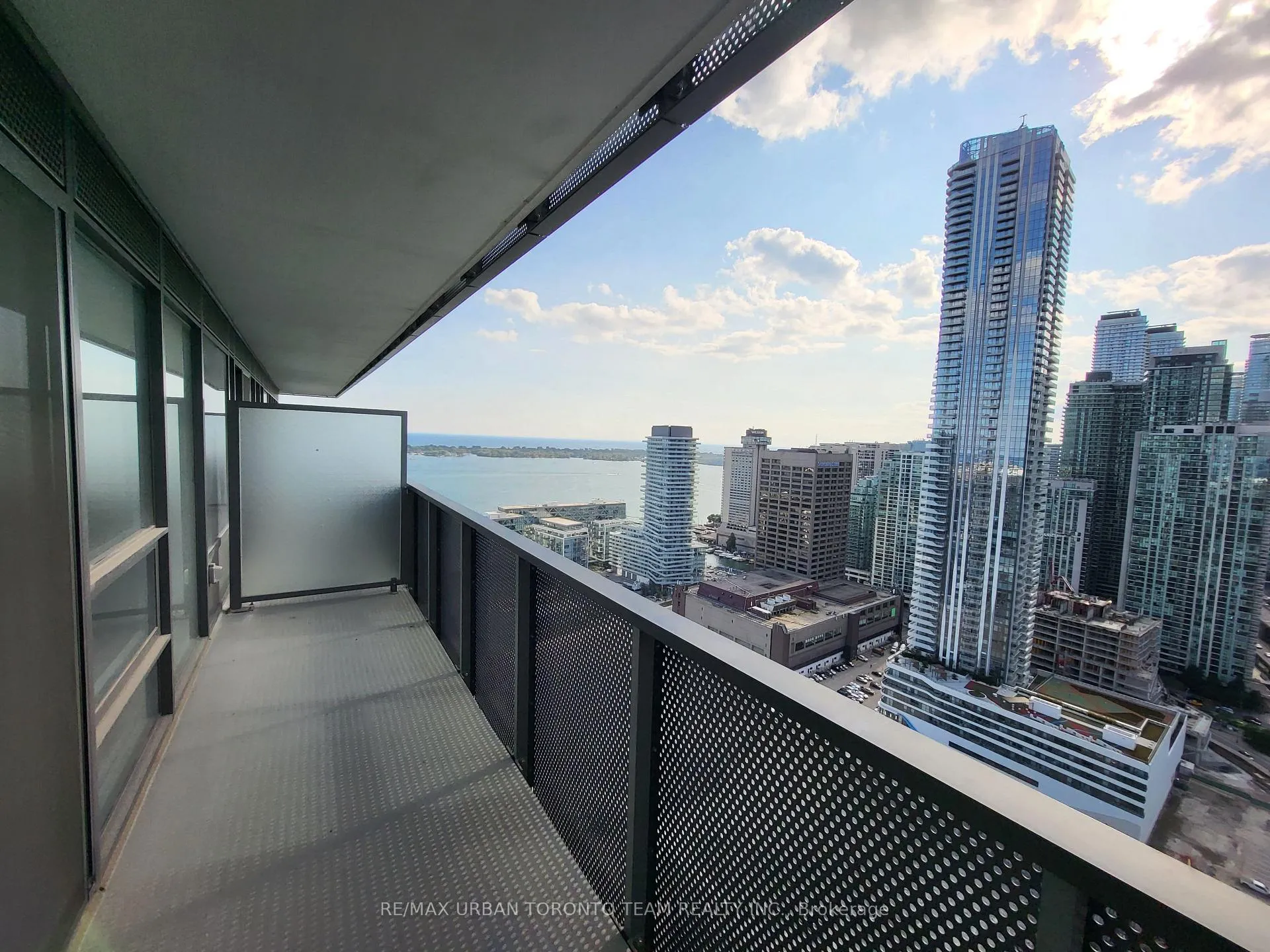Photo 10 of Unit 3815, 55 Cooper Street, Toronto, Waterfront Communities — HOMEH