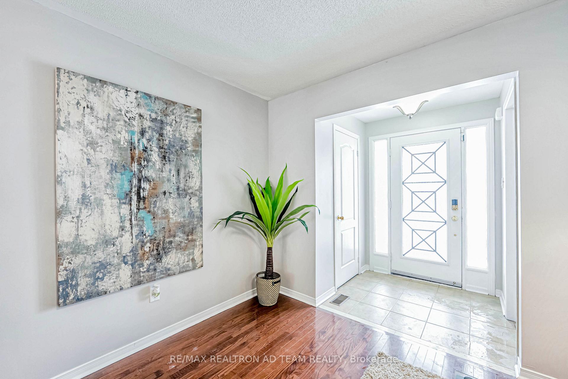 Photo 5 of 47 Barden Crescent, Ajax, Northeast Ajax — HOMEH