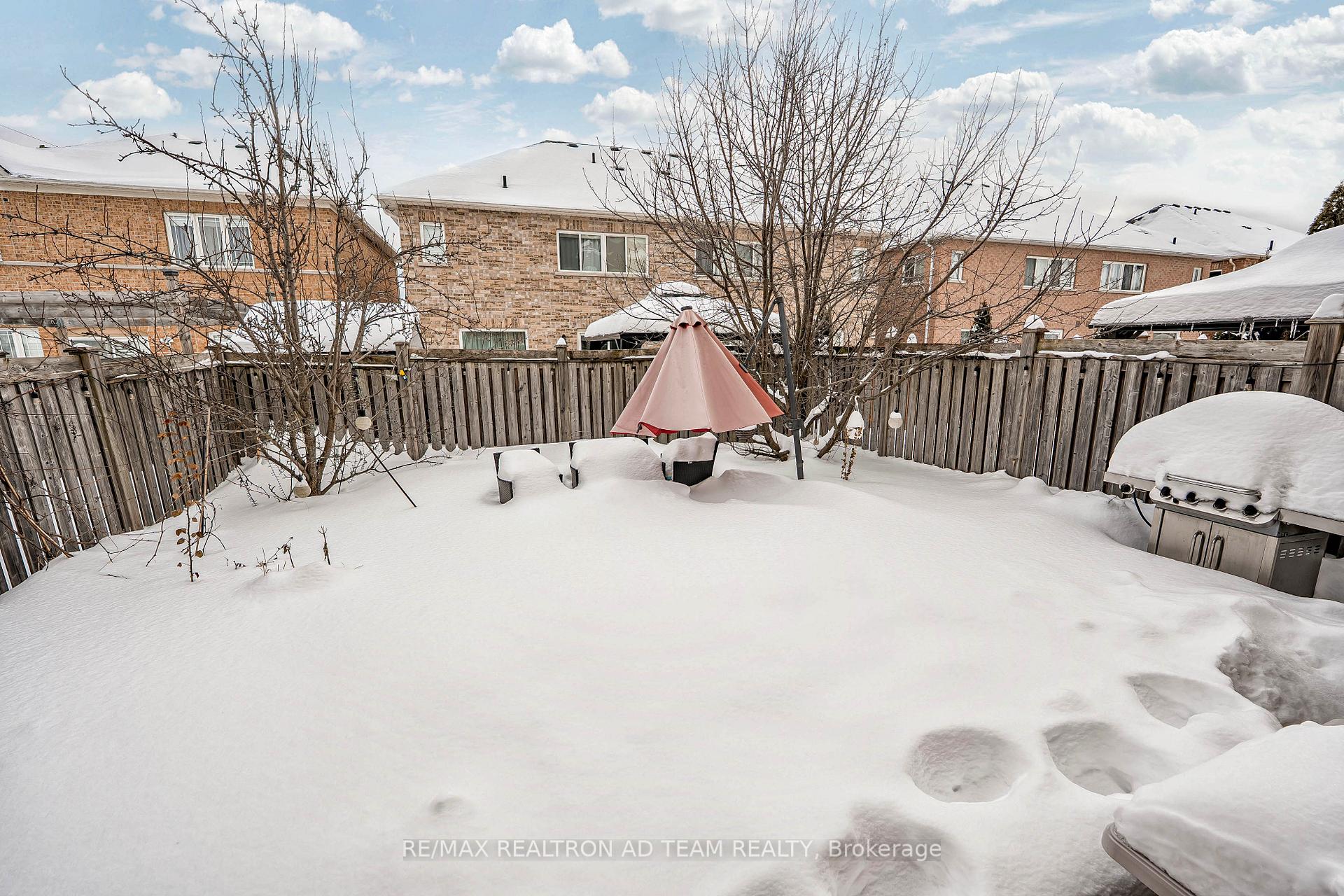 Photo 31 of 47 Barden Crescent, Ajax, Northeast Ajax — HOMEH