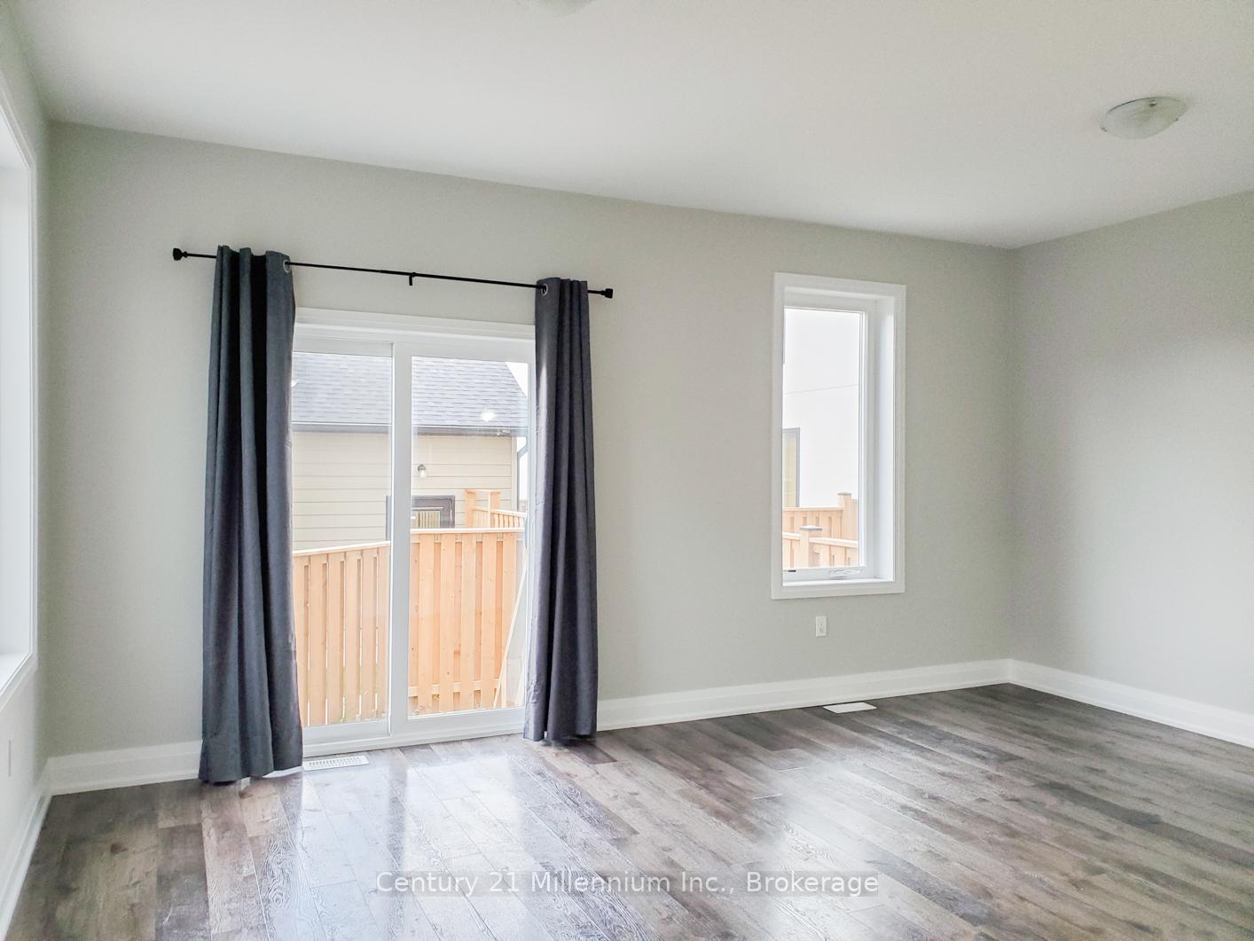 Photo 3 of Unit 19, 7 Stonehart Lane, Barrie, East Bayfield — HOMEH