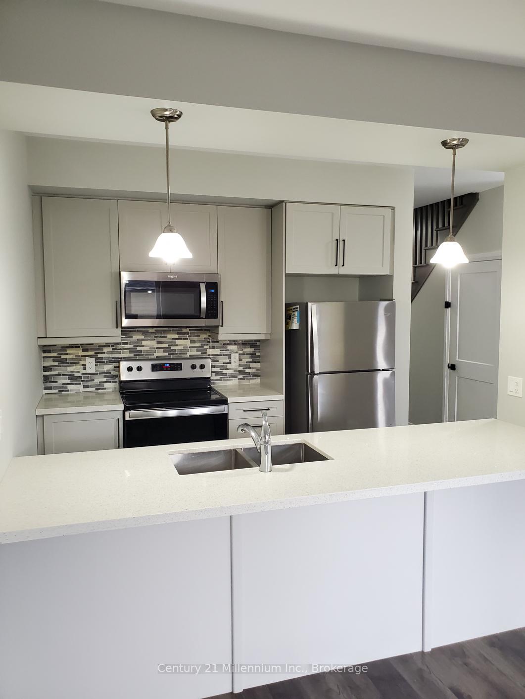 Photo 5 of Unit 19, 7 Stonehart Lane, Barrie, East Bayfield — HOMEH