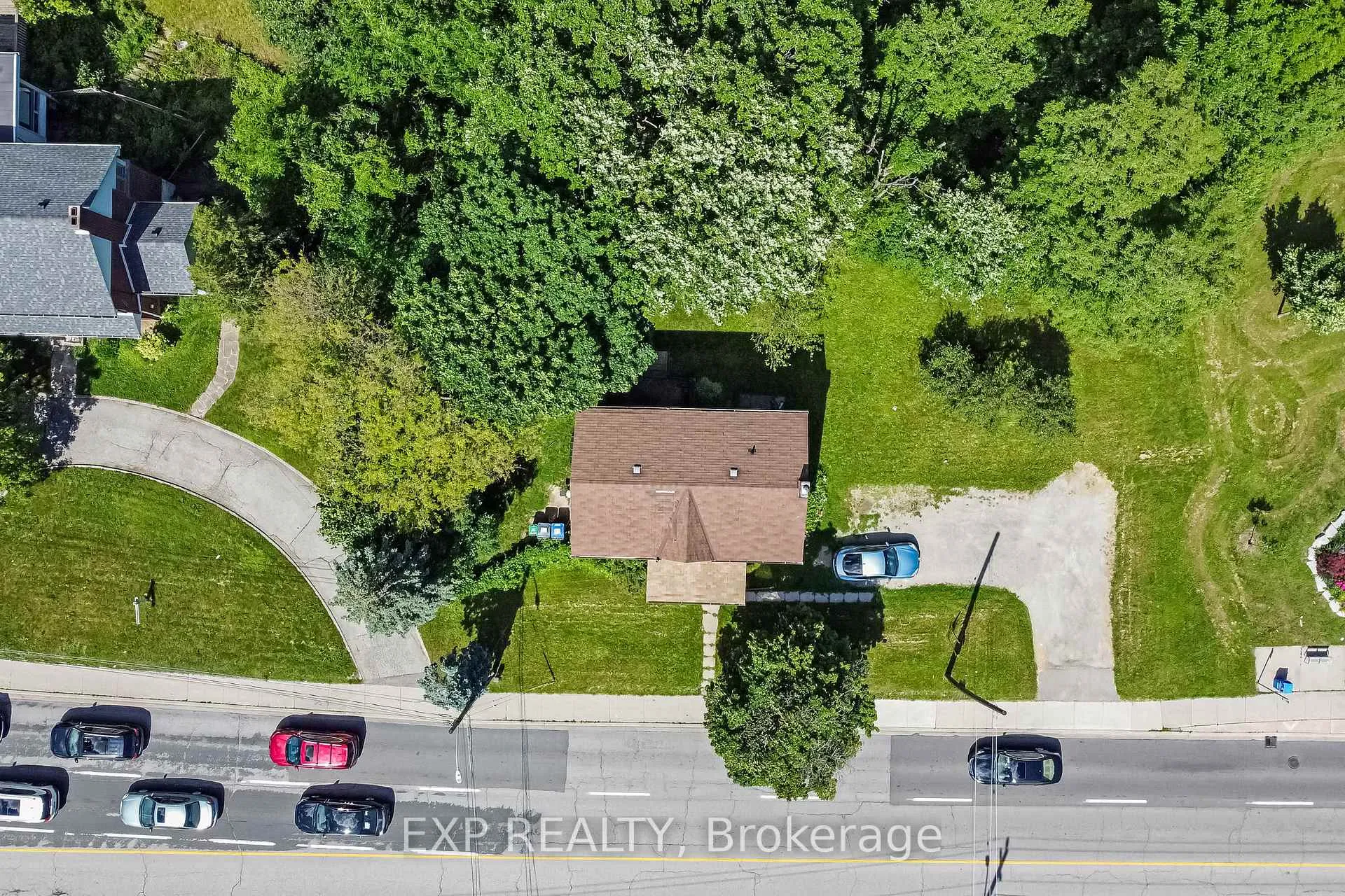 Photo 5 of 486 Main Street N, Brampton, Brampton North — HOMEH