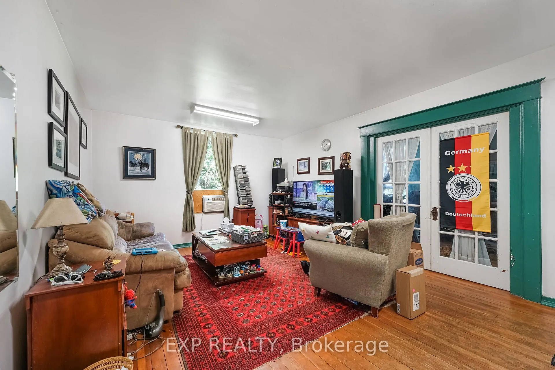 Photo 6 of 486 Main Street N, Brampton, Brampton North — HOMEH
