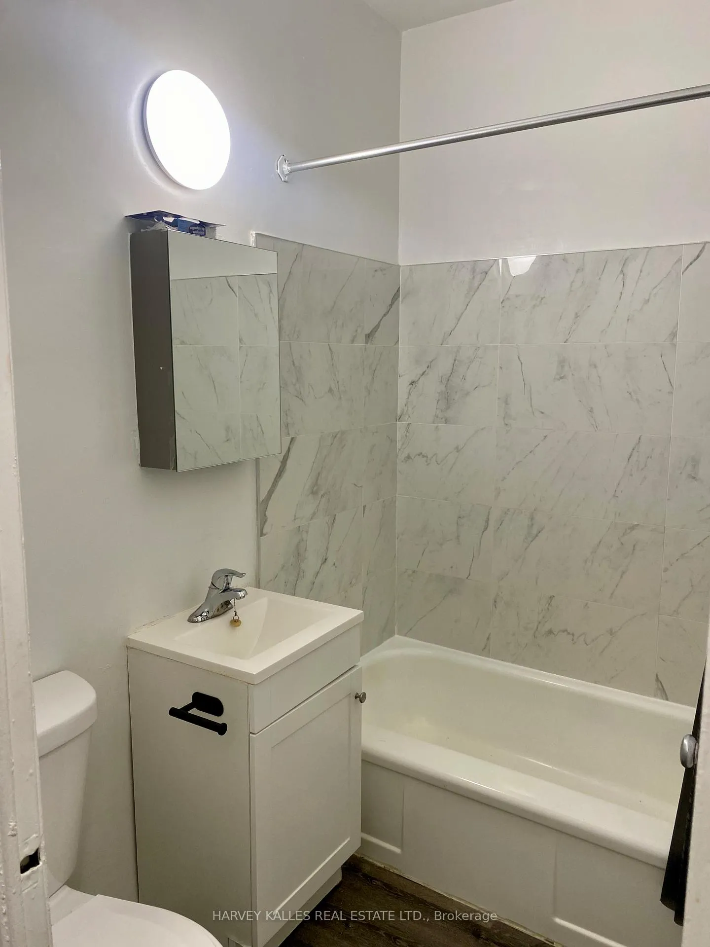 Photo 4 of Unit 102, 1582 Bathurst Street, Toronto, Humewood-Cedarvale — HOMEH