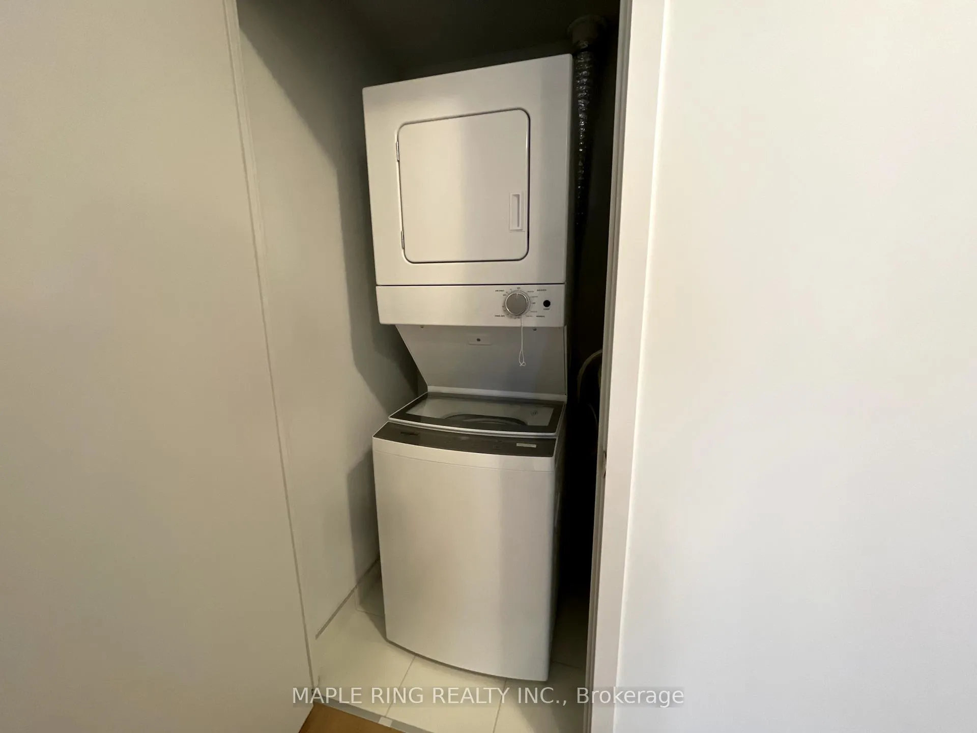 Photo 3 of Unit 3803, 2920 Highway 7 Road, Vaughan, Concord — HOMEH