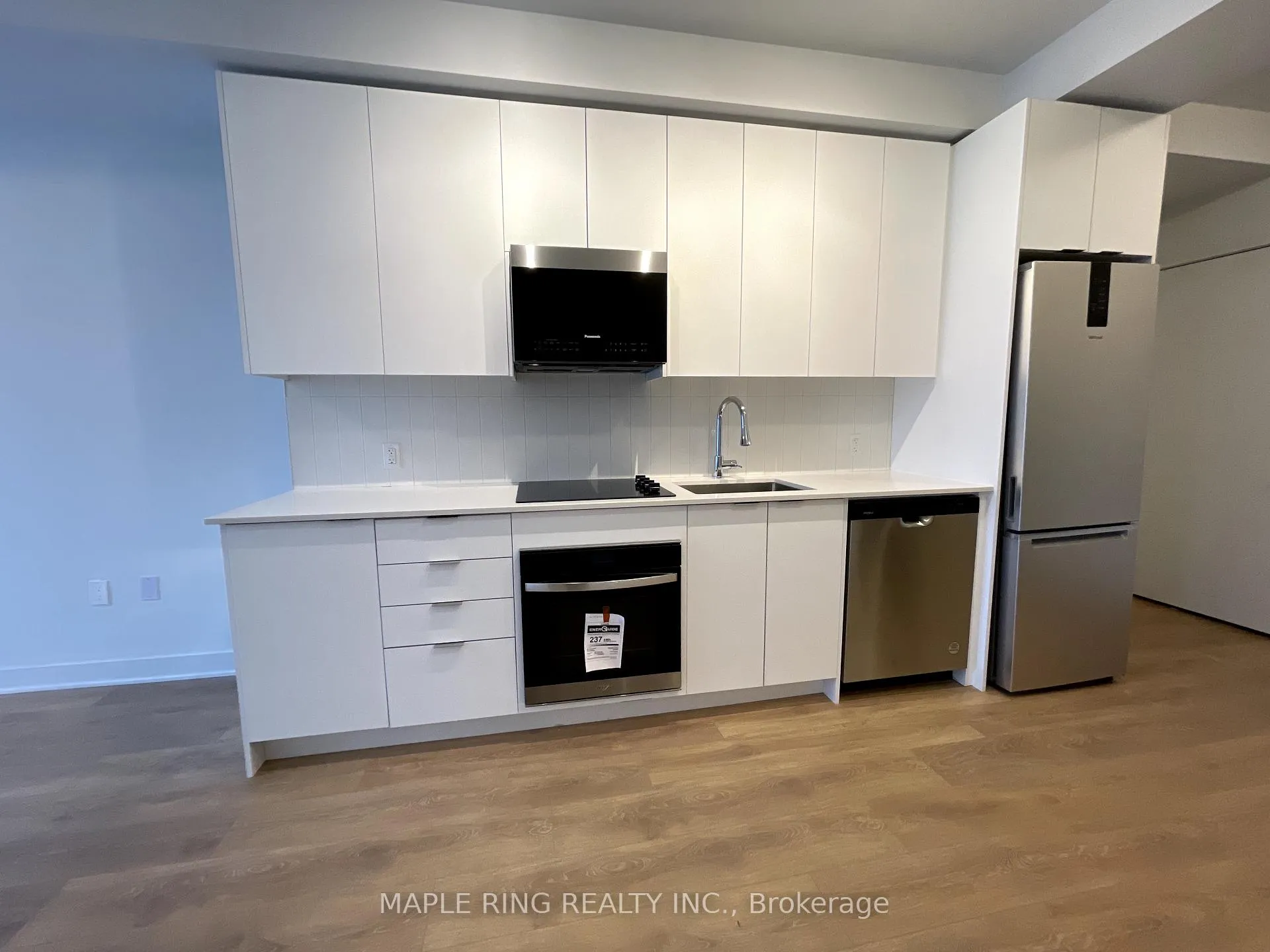 Photo 5 of Unit 3803, 2920 Highway 7 Road, Vaughan, Concord — HOMEH
