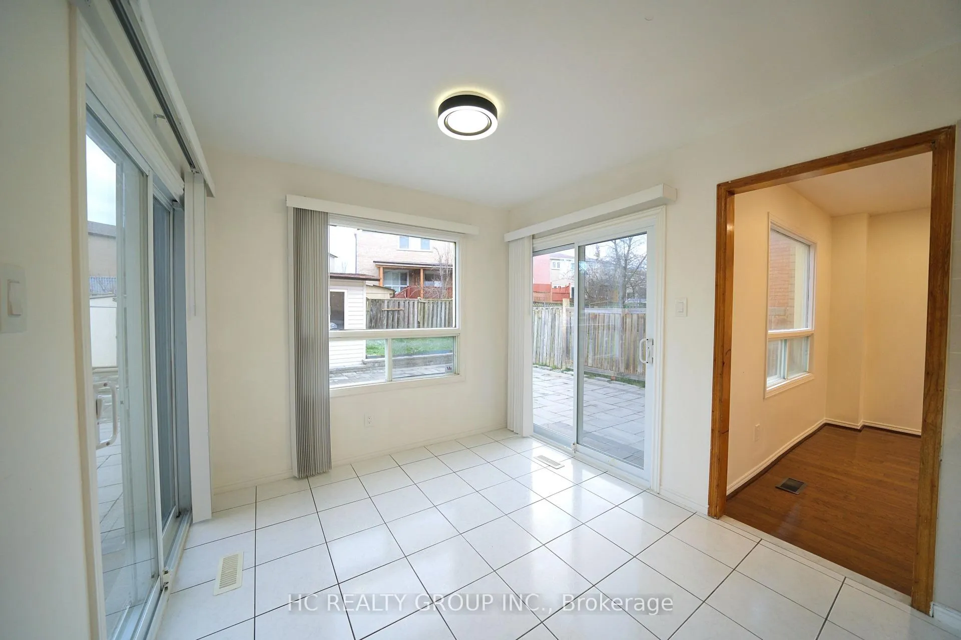 Photo 11 of 217 Highglen Avenue, Markham, Milliken Mills East — HOMEH