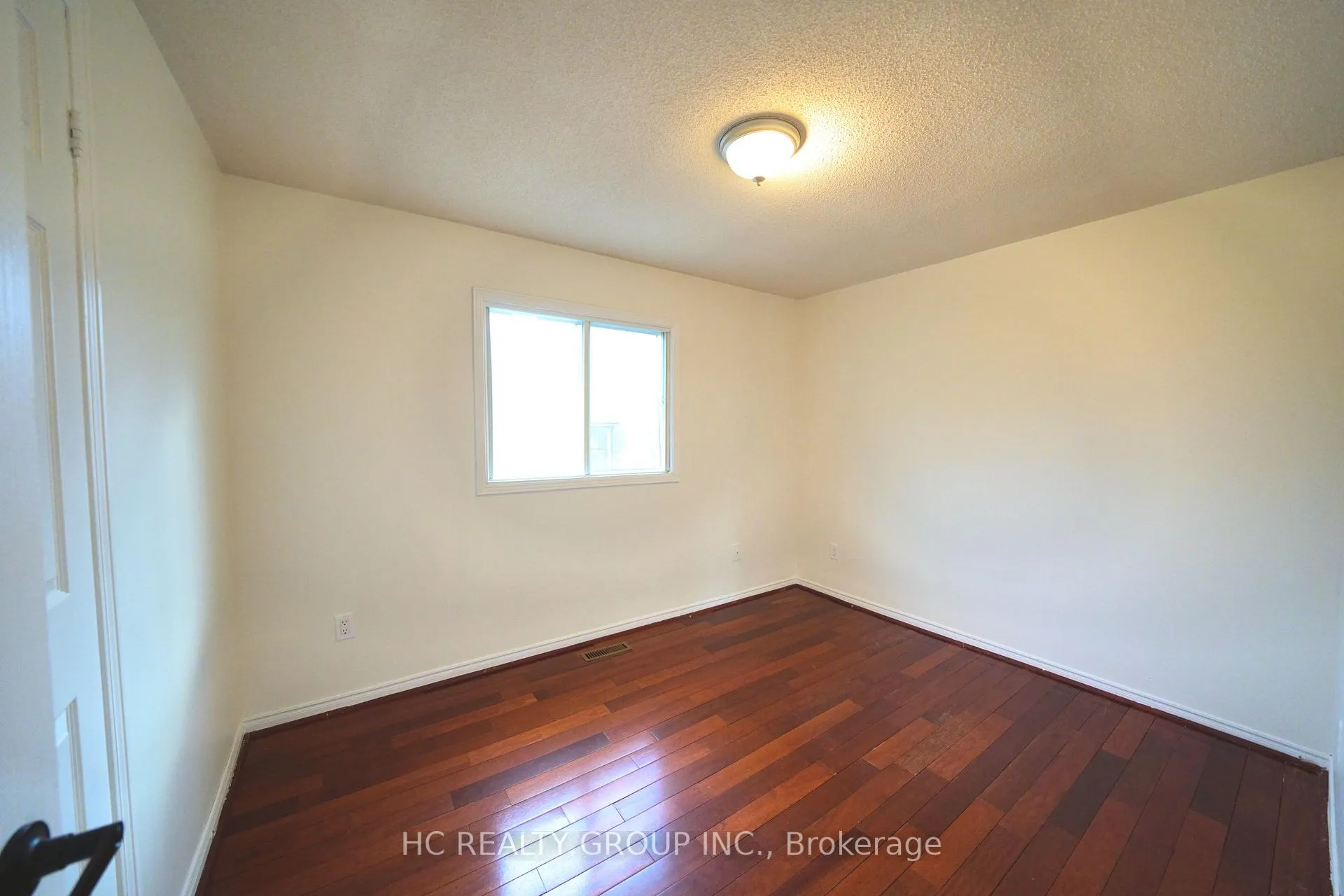 Photo 18 of 217 Highglen Avenue, Markham, Milliken Mills East — HOMEH