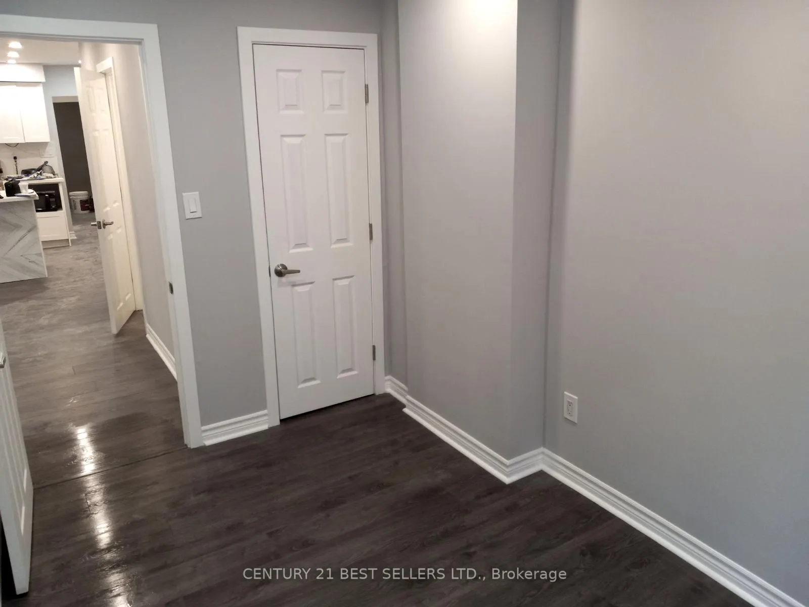 Photo 10 of Unit Upper, 216 Vaughan Road, Toronto, Humewood-Cedarvale — HOMEH