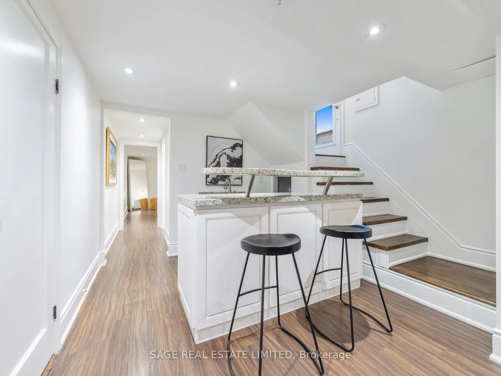 Photo 17 of 43 Lankin Boulevard, Toronto, East York — HOMEH