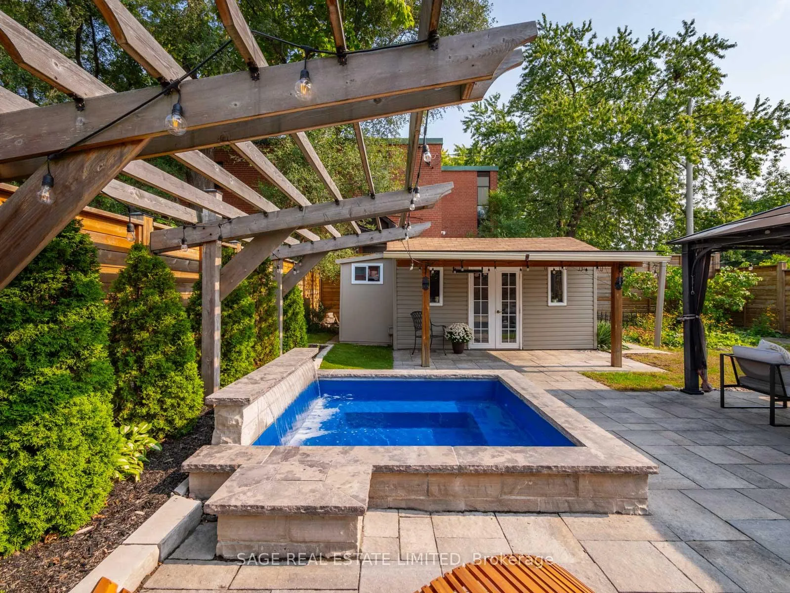 Photo 25 of 43 Lankin Boulevard, Toronto, East York — HOMEH