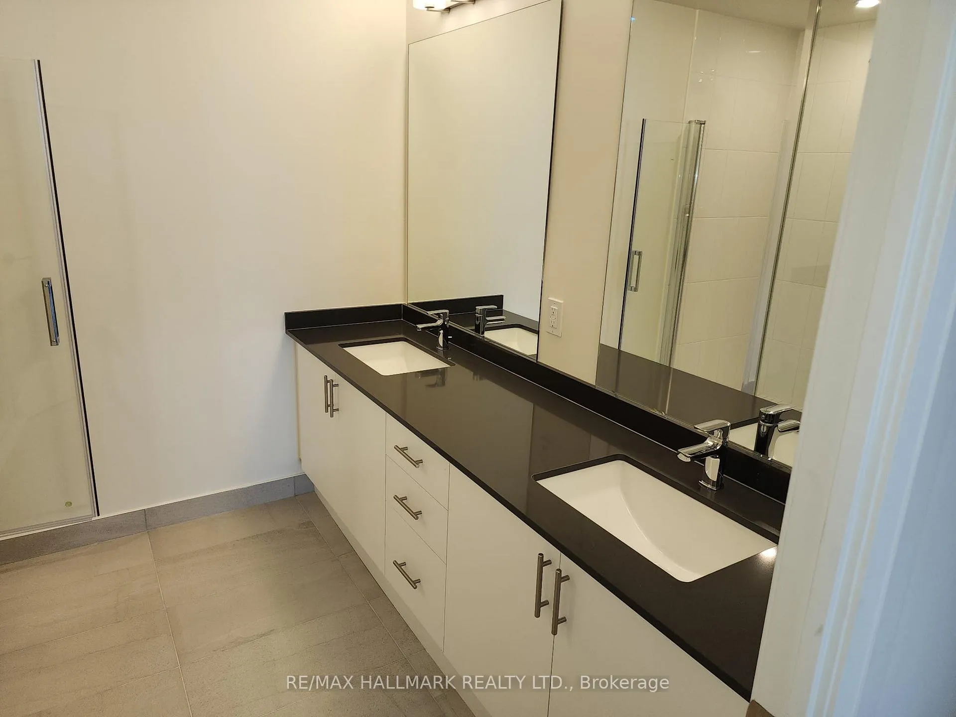 Photo 5 of Unit 314, 8690 Jane Street, Vaughan, Vellore Village — HOMEH